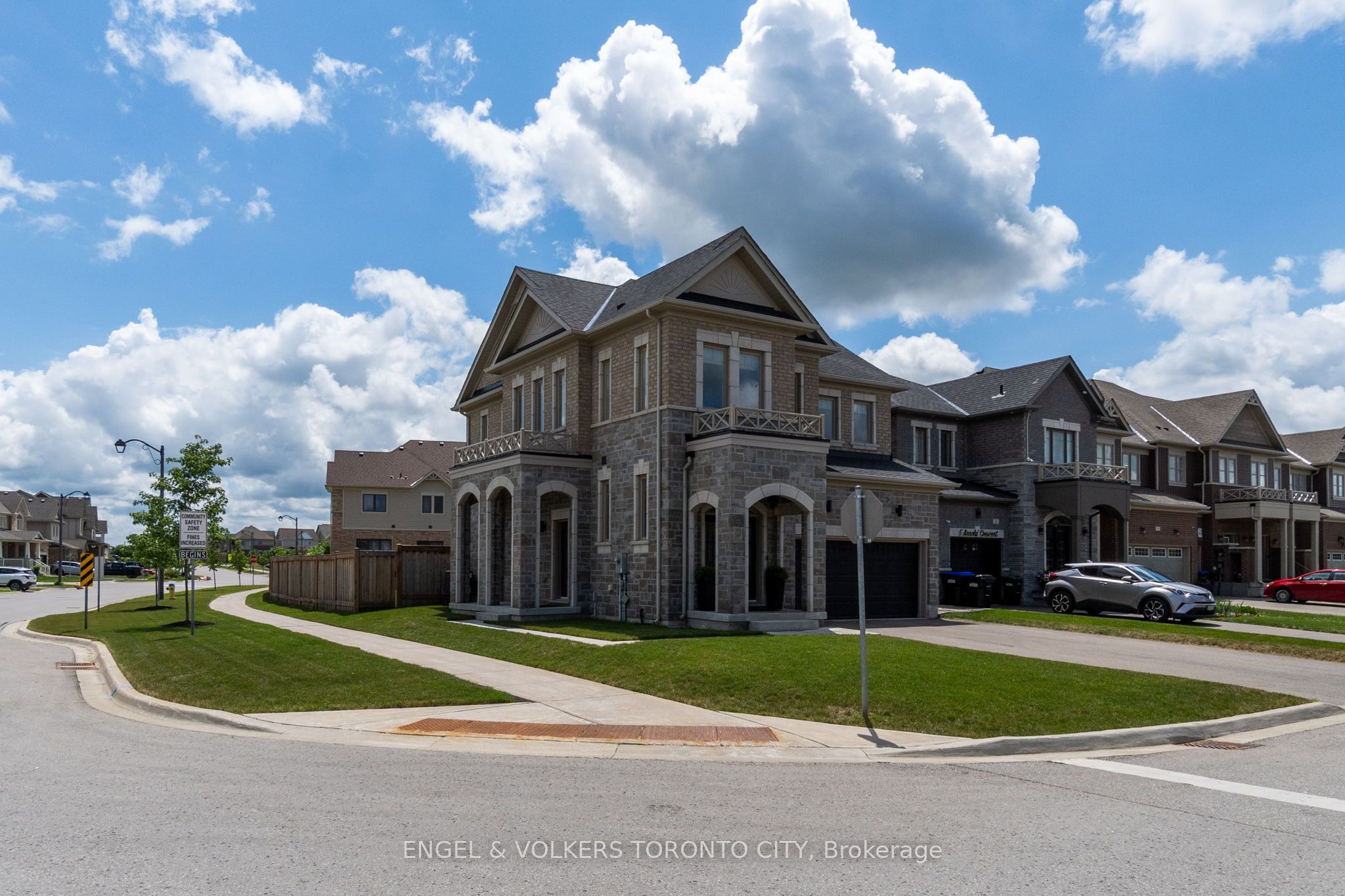 3 Arnold Crescent Property Photo 6