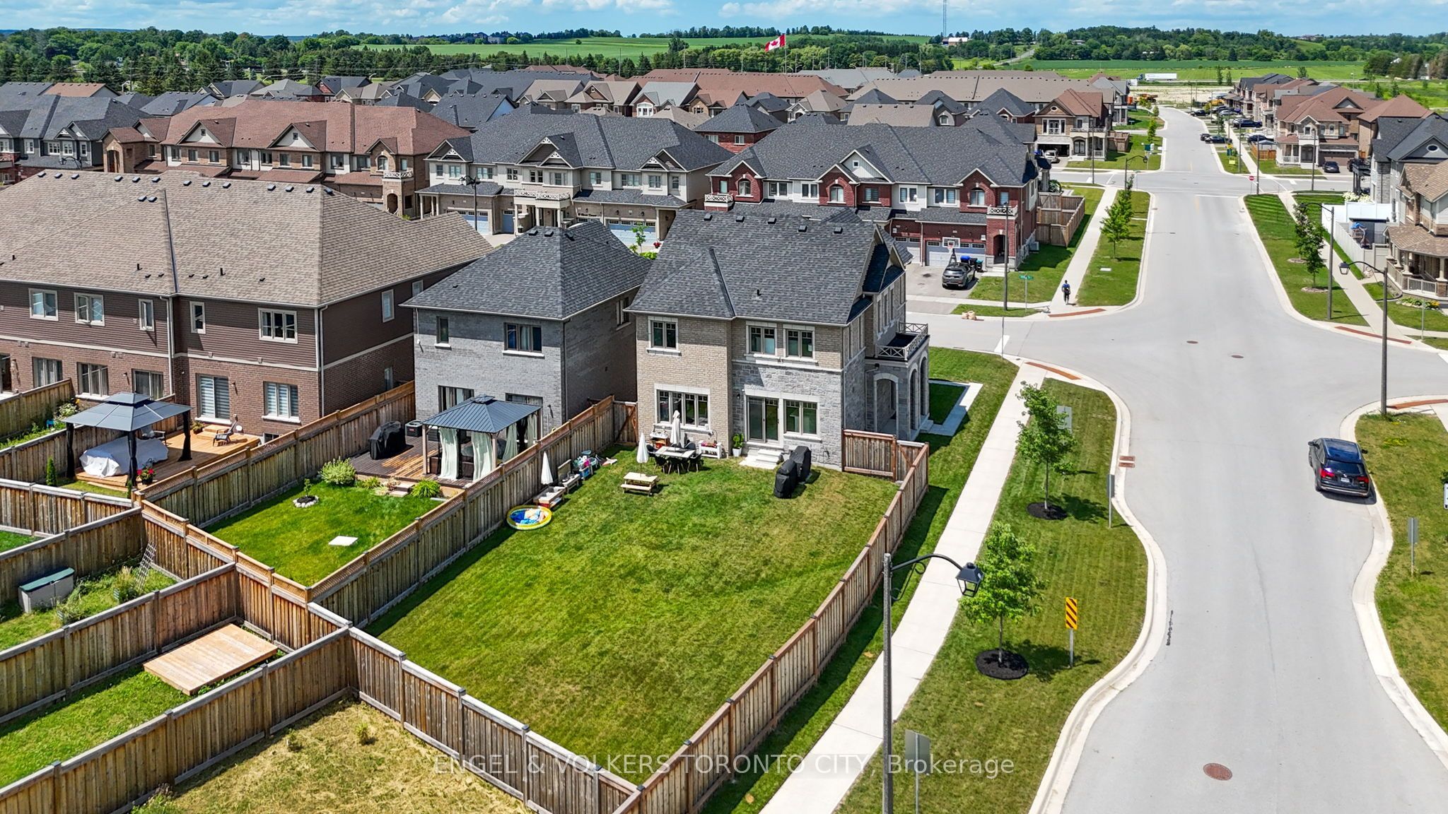 3 Arnold Crescent Property Photo 38
