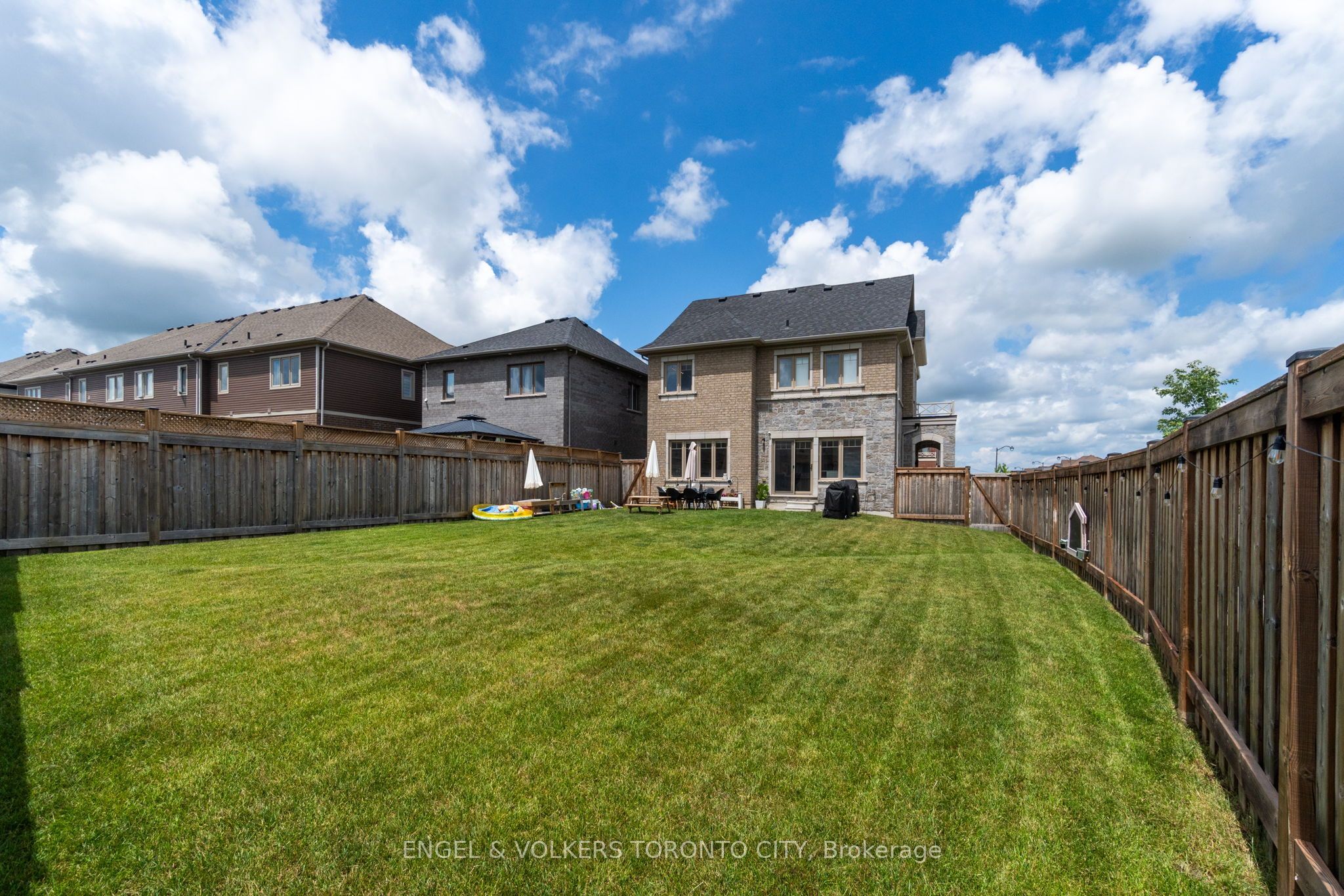 3 Arnold Crescent Property Photo 44
