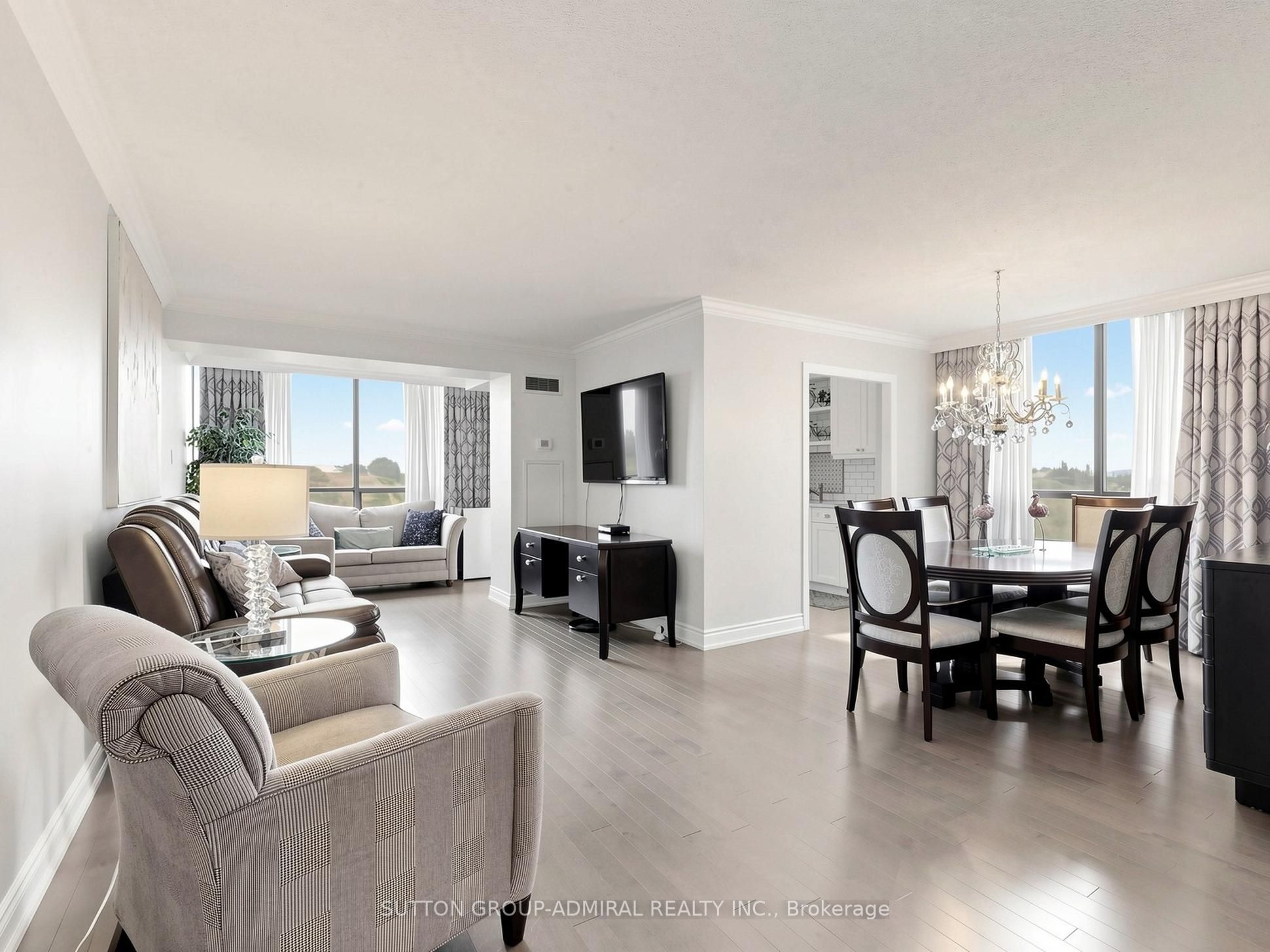 7460 Bathurst Street 507 Property Photo 1