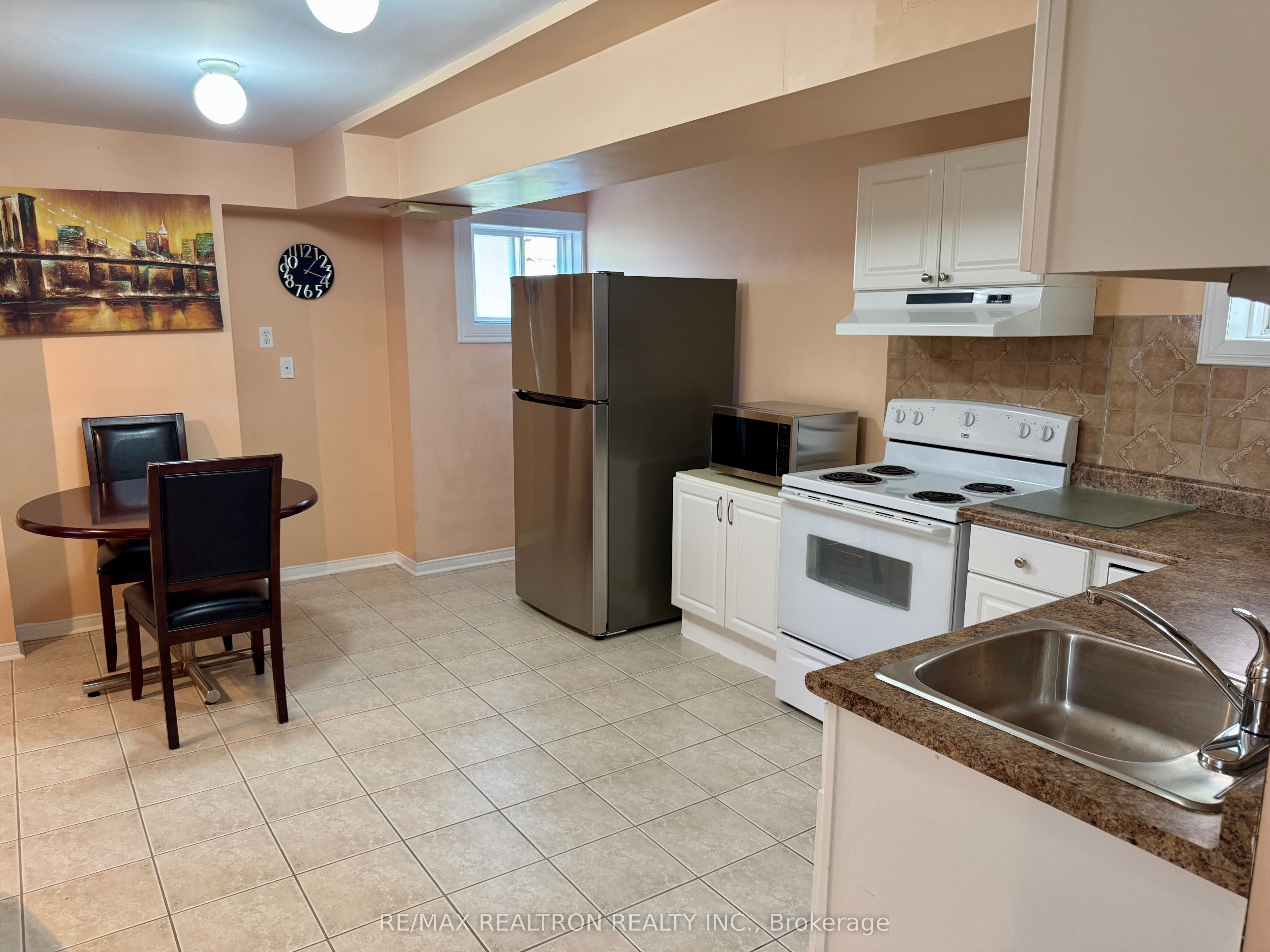 11 Hubner Drive Basement Property Photo 19