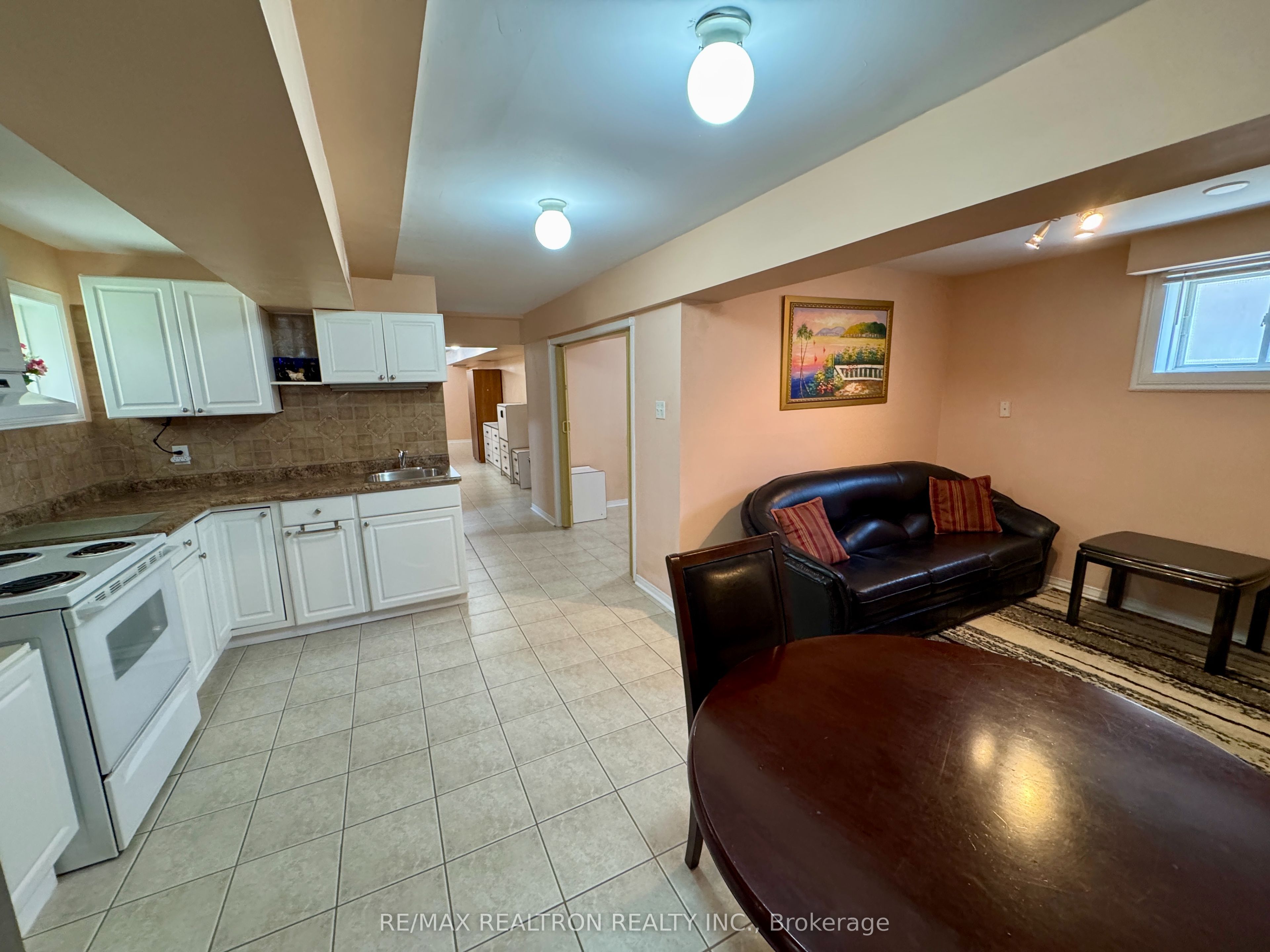 11 Hubner Drive Basement Property Photo 23