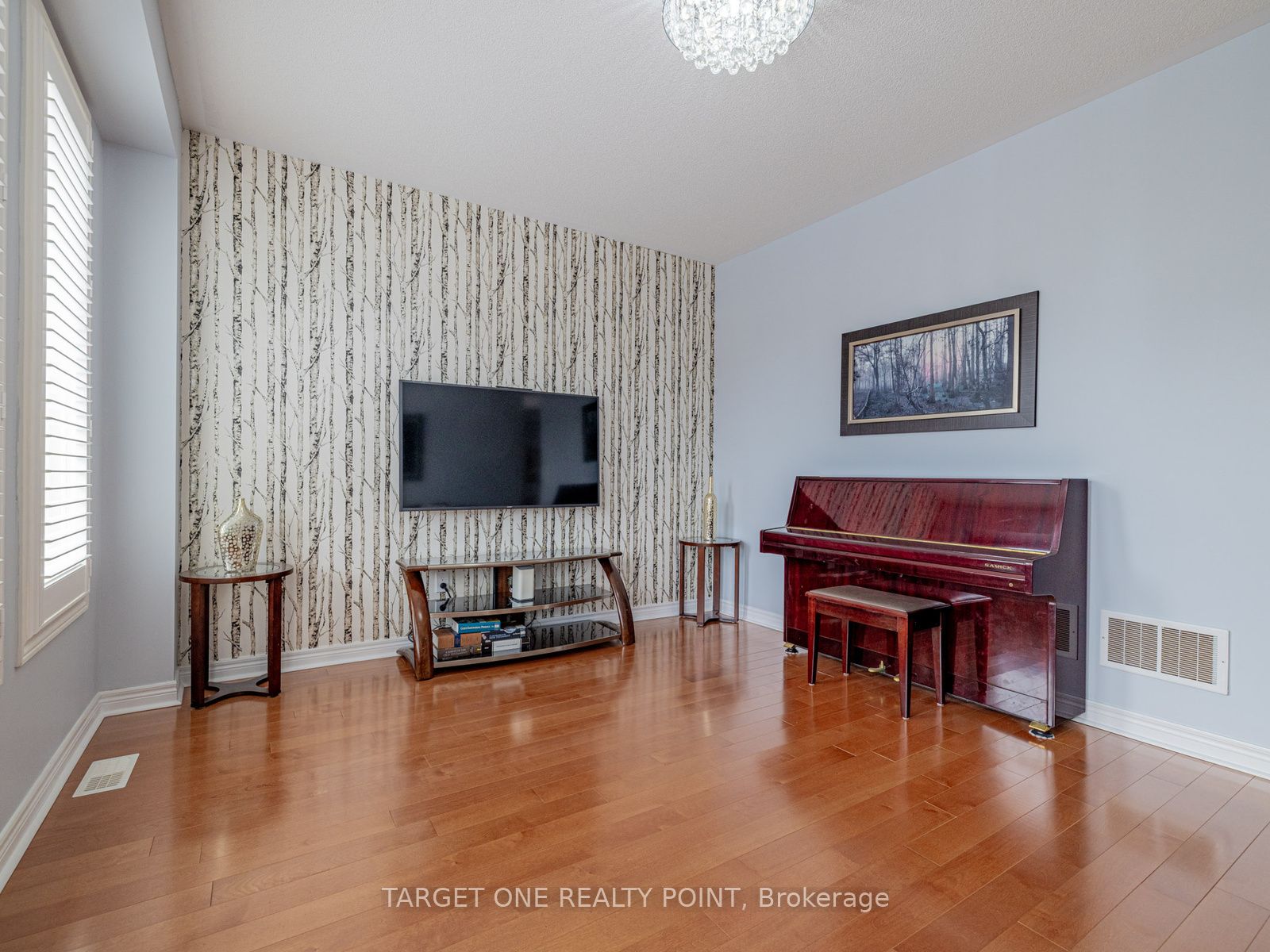 39 Riding Mountain Drive Property Photo 13
