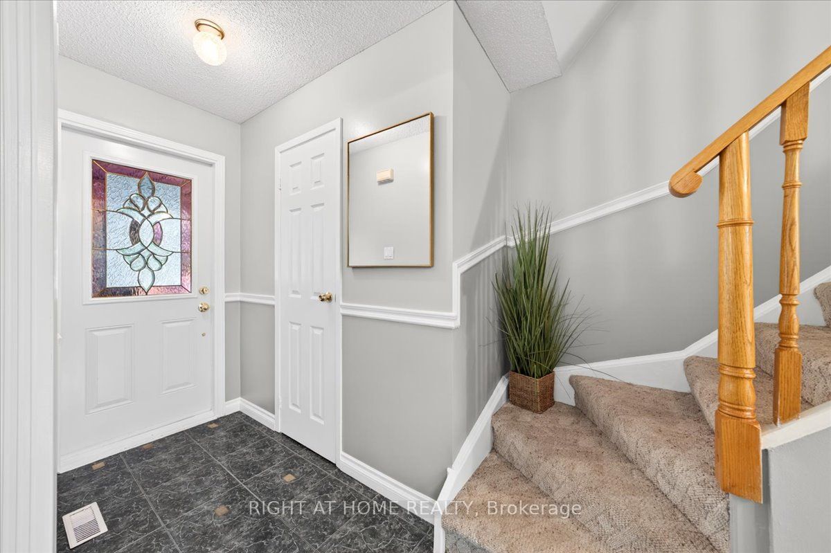 72 Rejane Crescent Property Photo 4