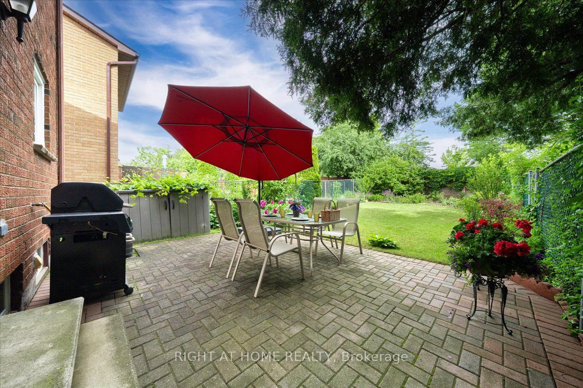 72 Rejane Crescent Property Photo 22
