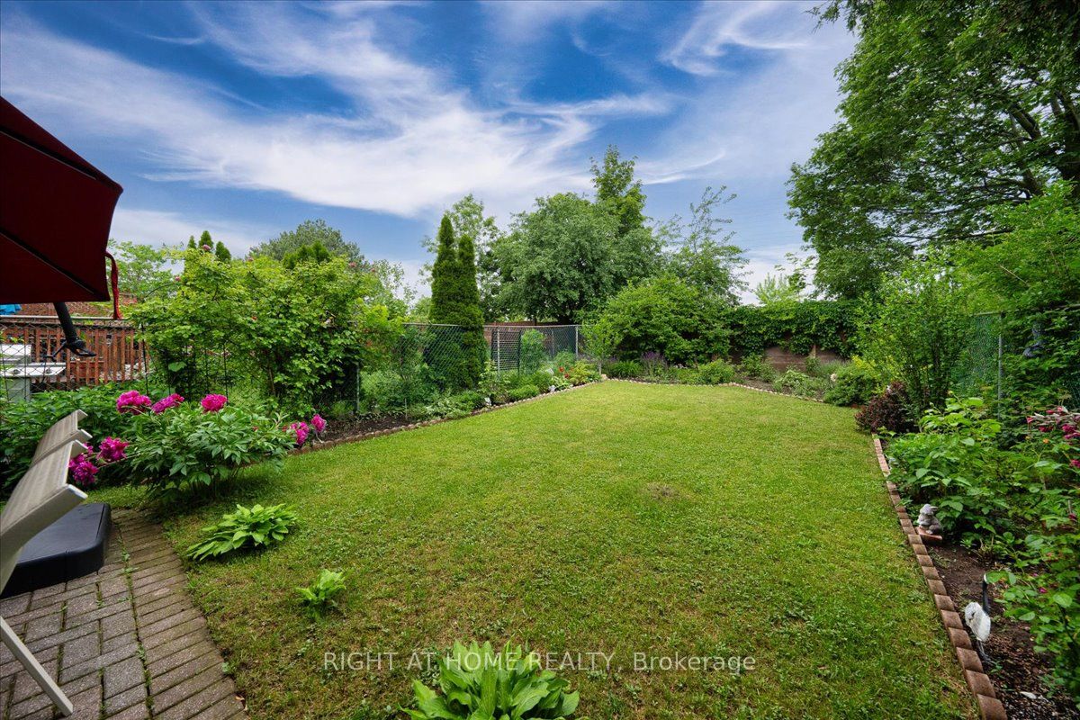 72 Rejane Crescent Property Photo 26