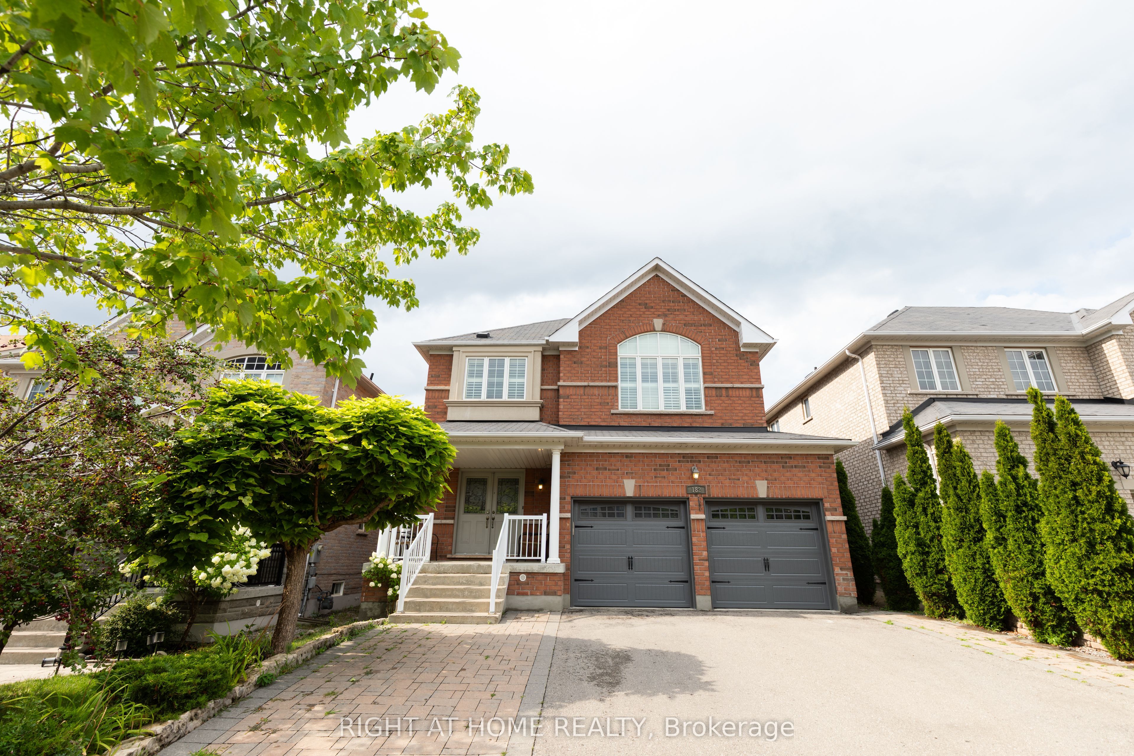 182 Maurier Boulevard Property Photo 2