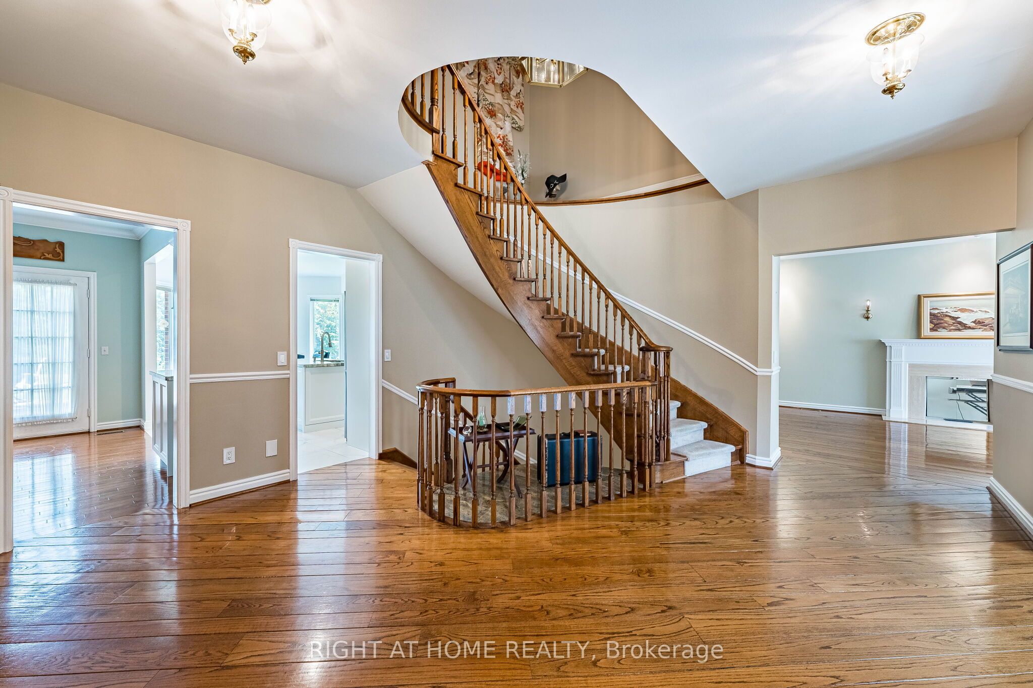 9 Glenridge Drive Property Photo 9