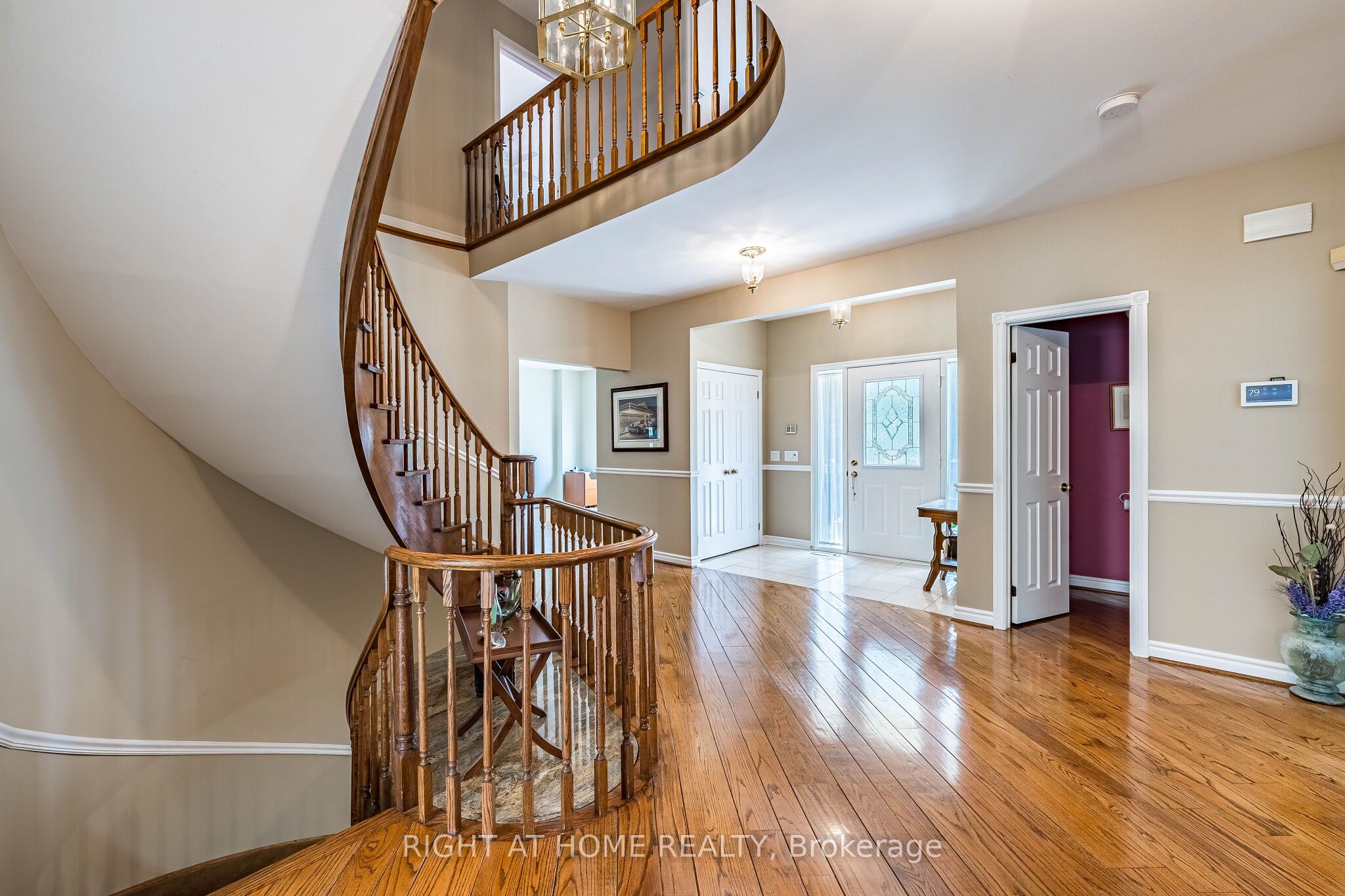 9 Glenridge Drive Property Photo 10