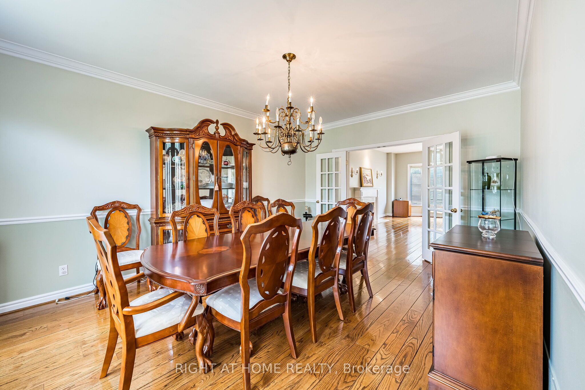 9 Glenridge Drive Property Photo 14