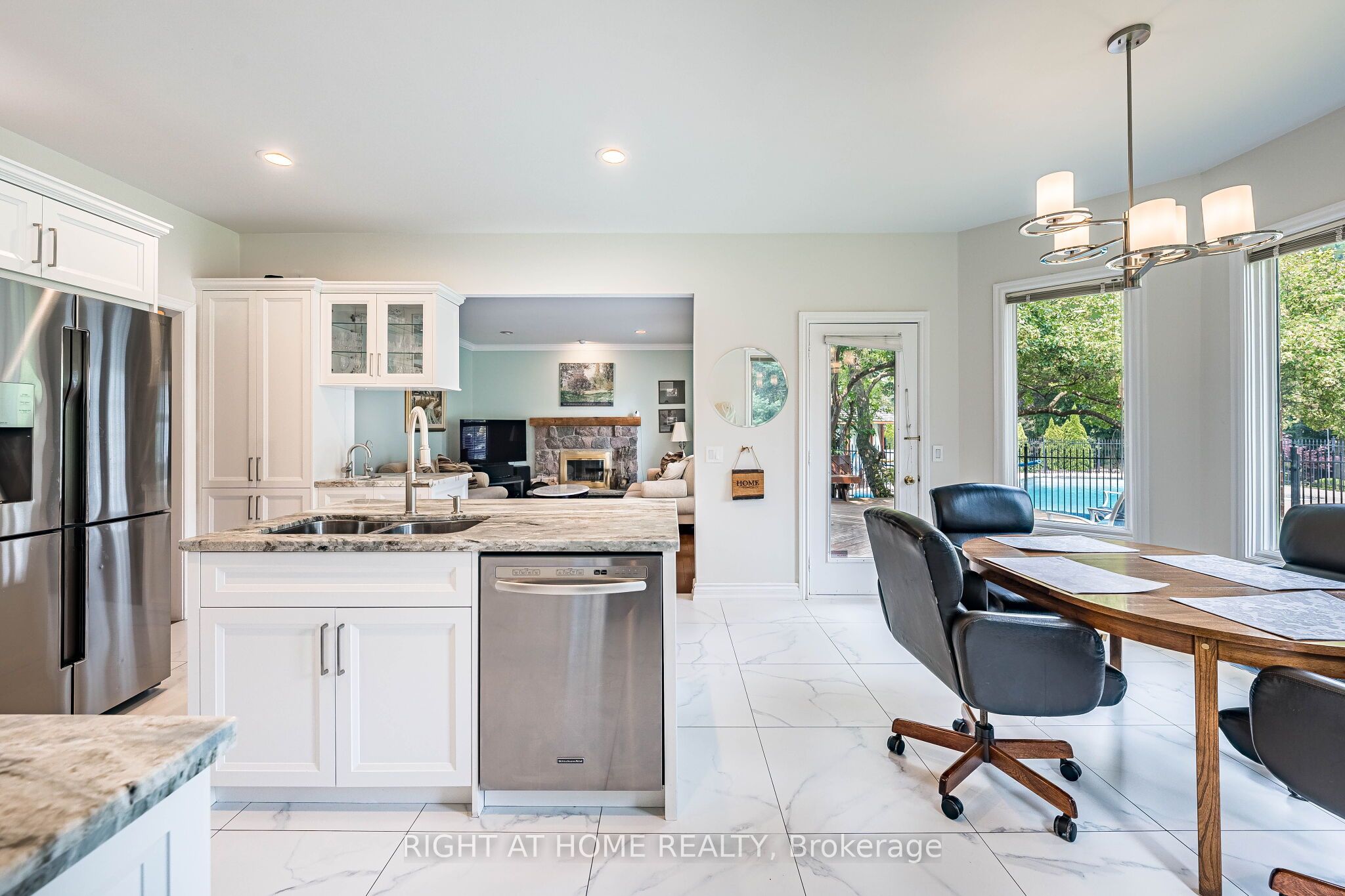 9 Glenridge Drive Property Photo 17