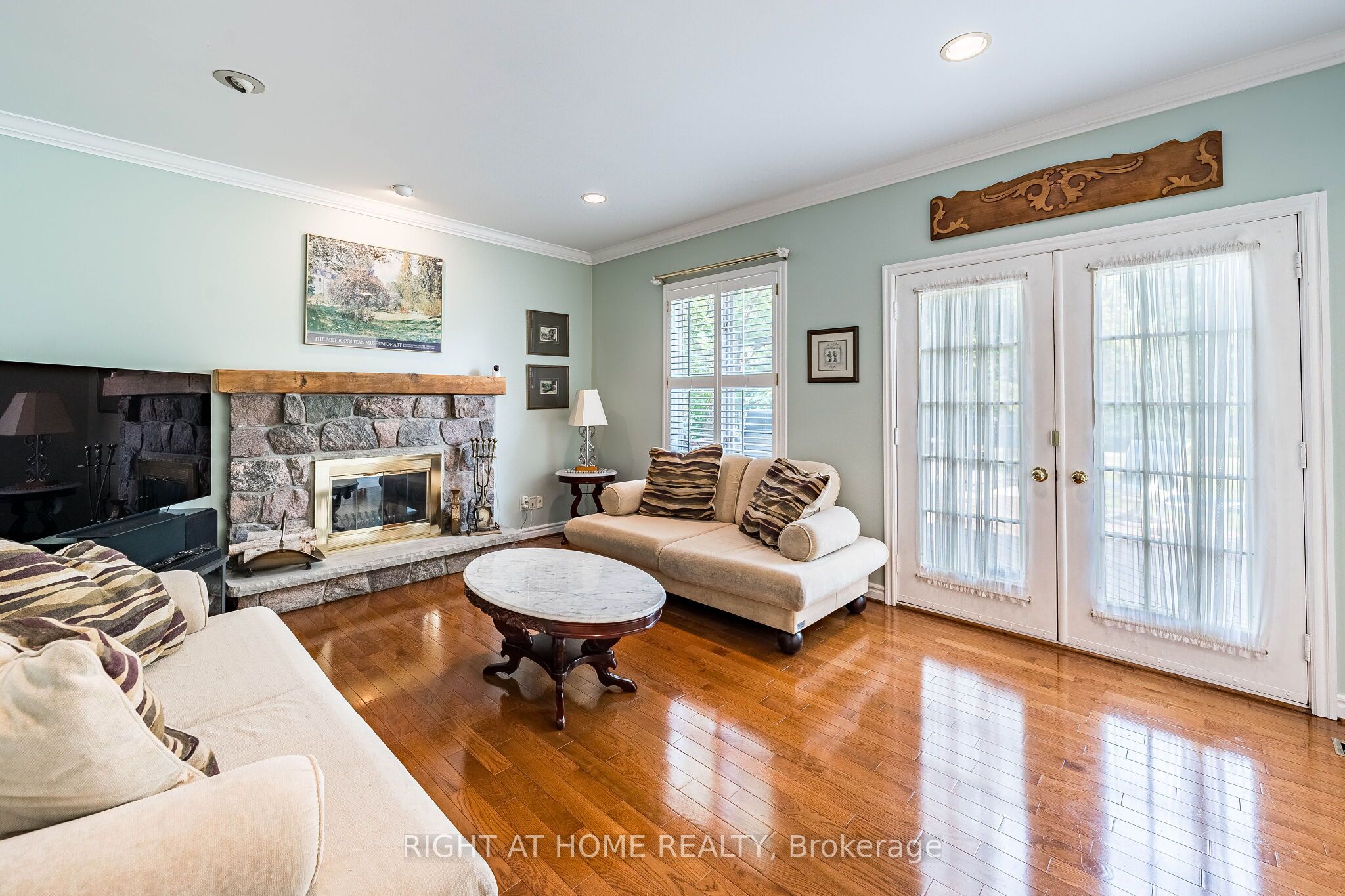 9 Glenridge Drive Property Photo 21