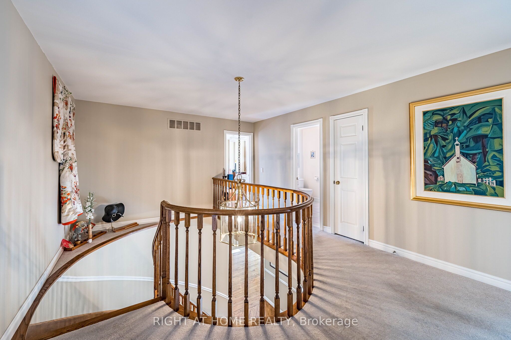 9 Glenridge Drive Property Photo 23