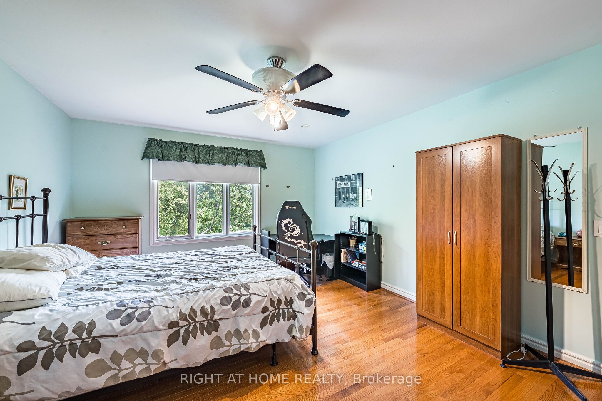 9 Glenridge Drive Property Photo 29