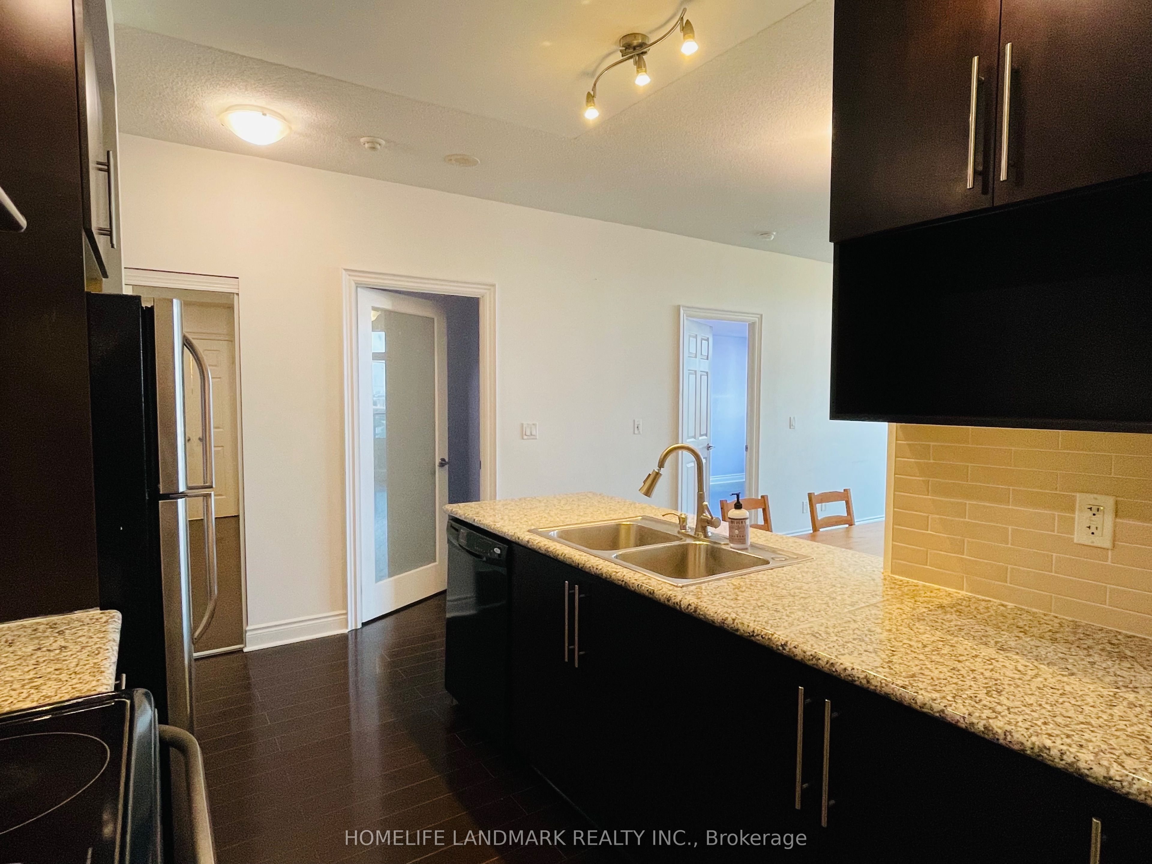 23 Cox Boulevard 961 Property Photo 8