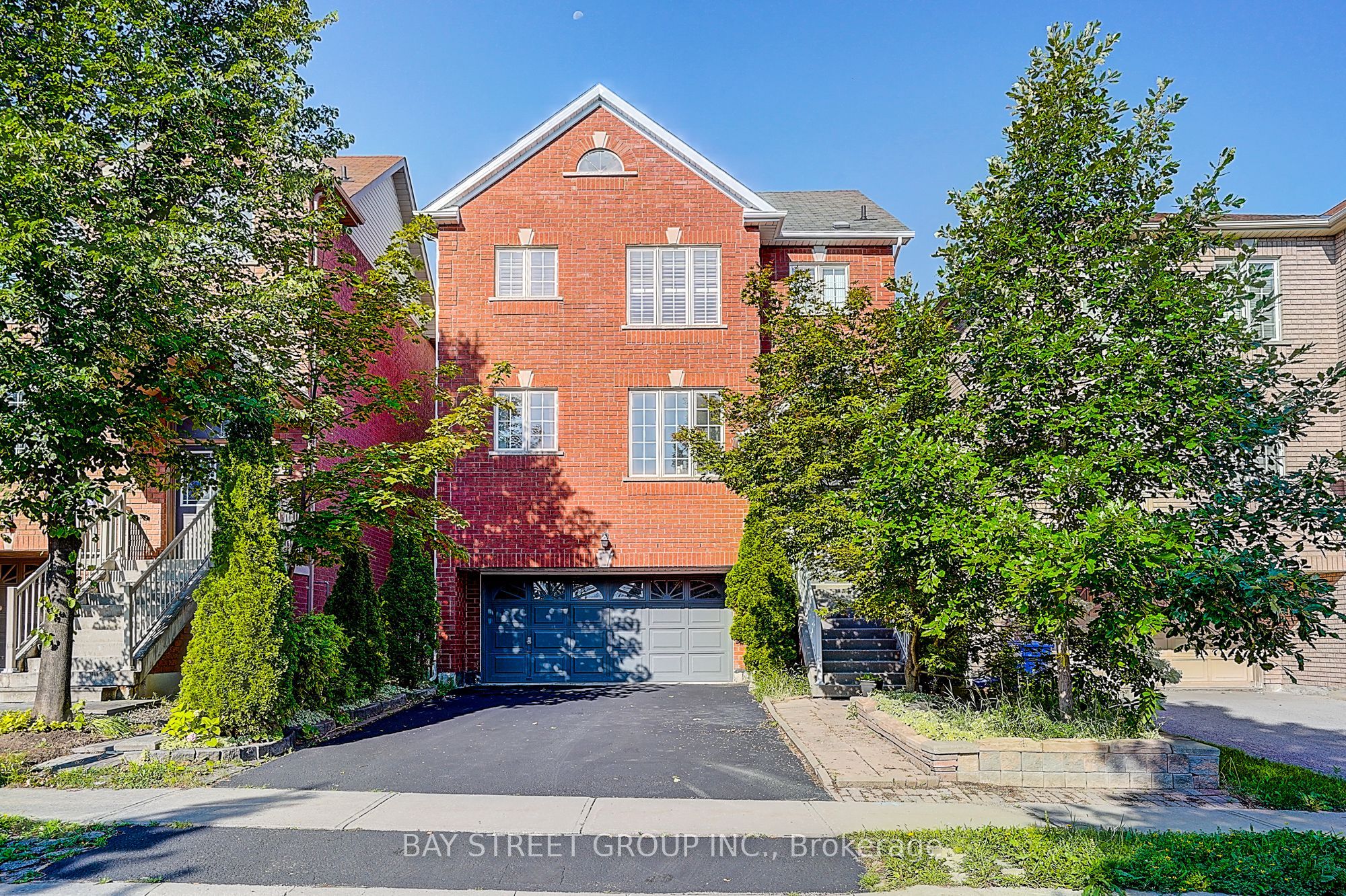 57 Gail Parks Crescent Property Photo 1