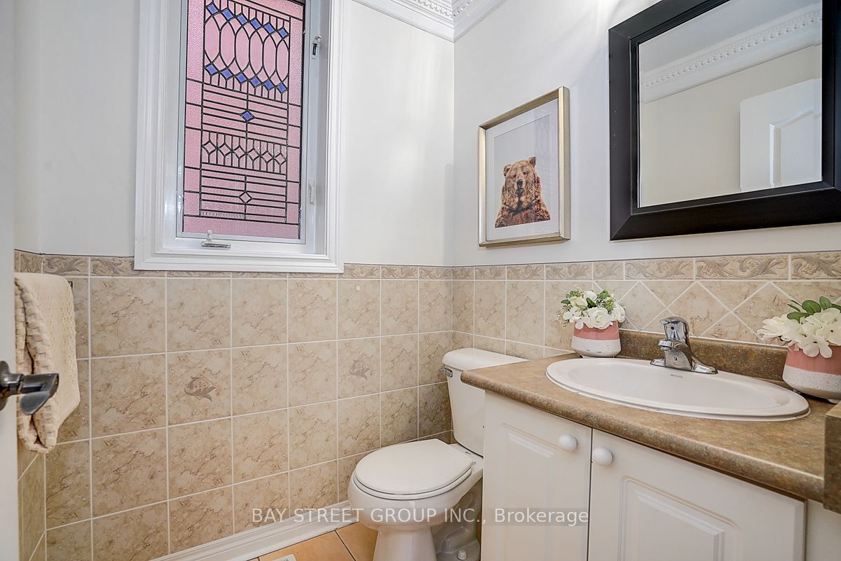 57 Gail Parks Crescent Property Photo 15