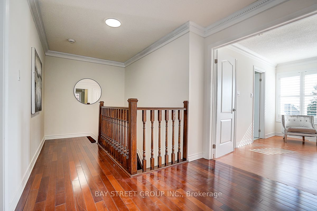 57 Gail Parks Crescent Property Photo 16