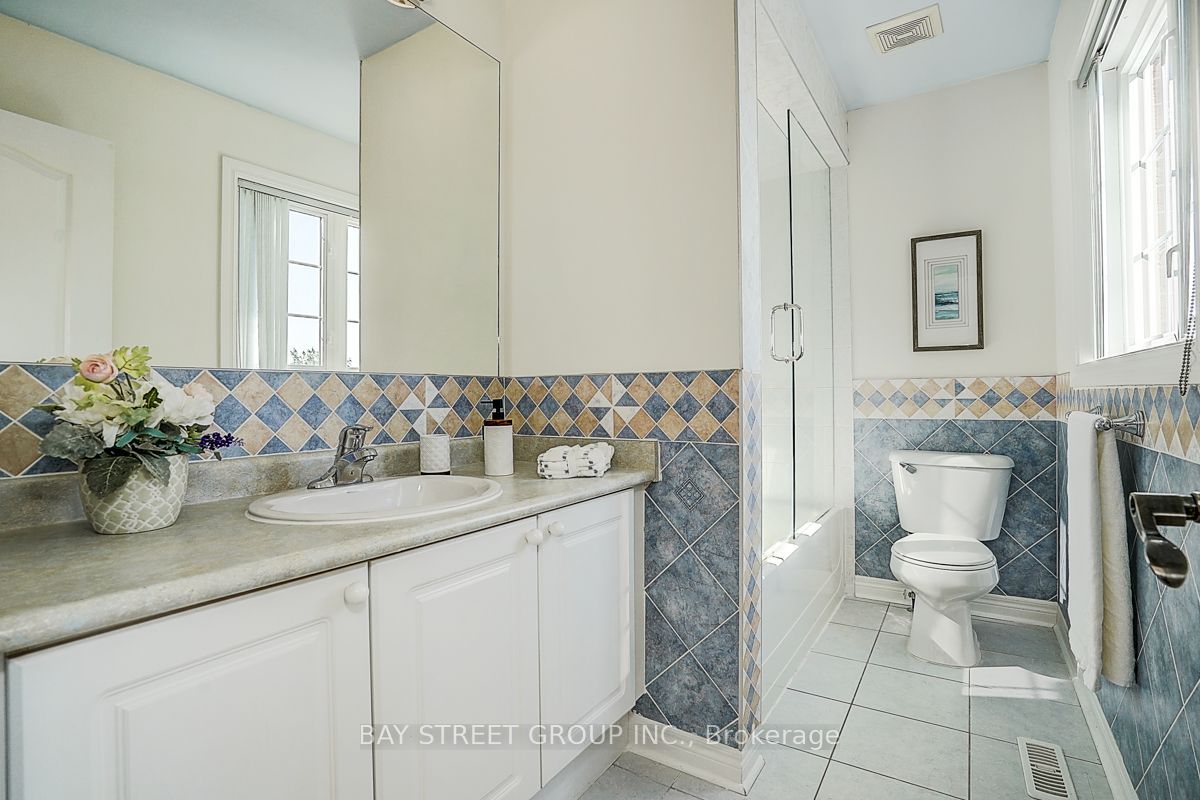 57 Gail Parks Crescent Property Photo 23