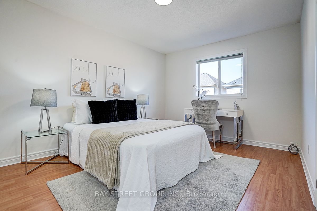 57 Gail Parks Crescent Property Photo 26