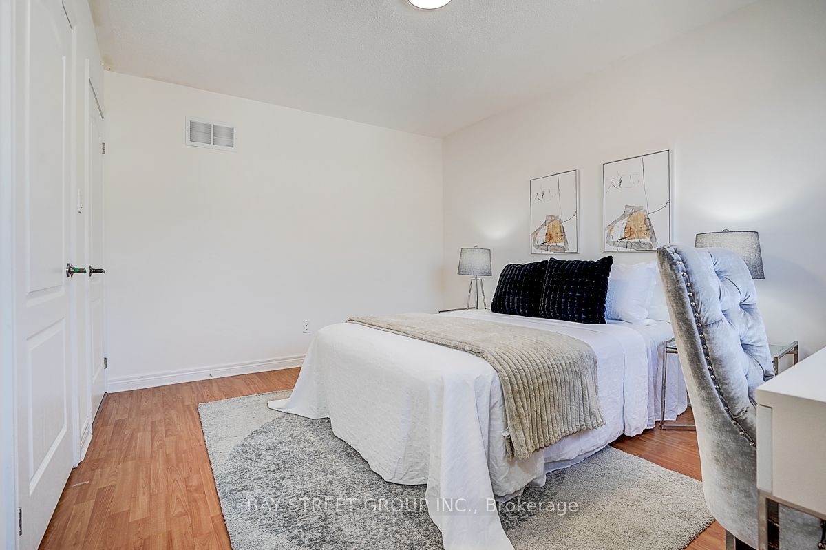 57 Gail Parks Crescent Property Photo 27