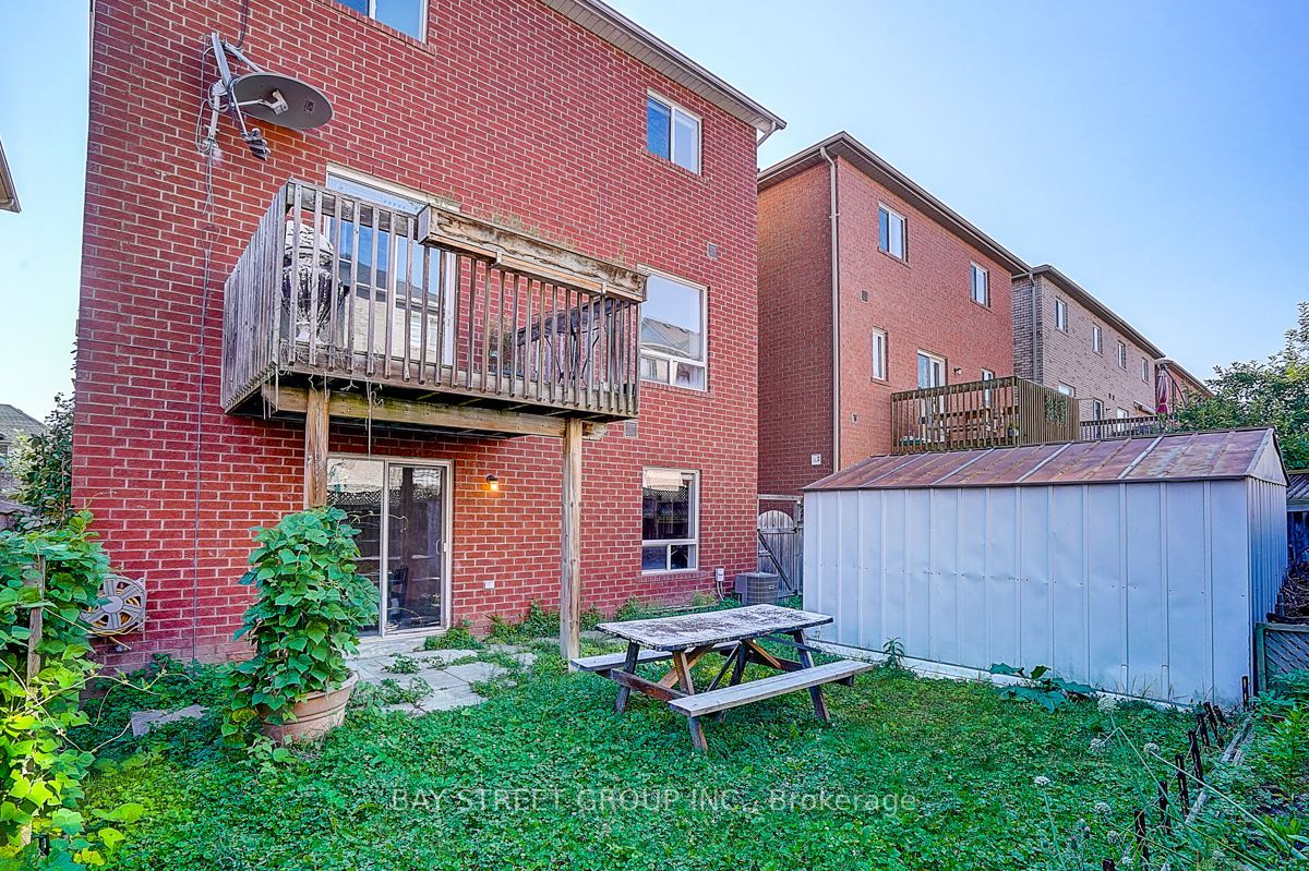 57 Gail Parks Crescent Property Photo 34
