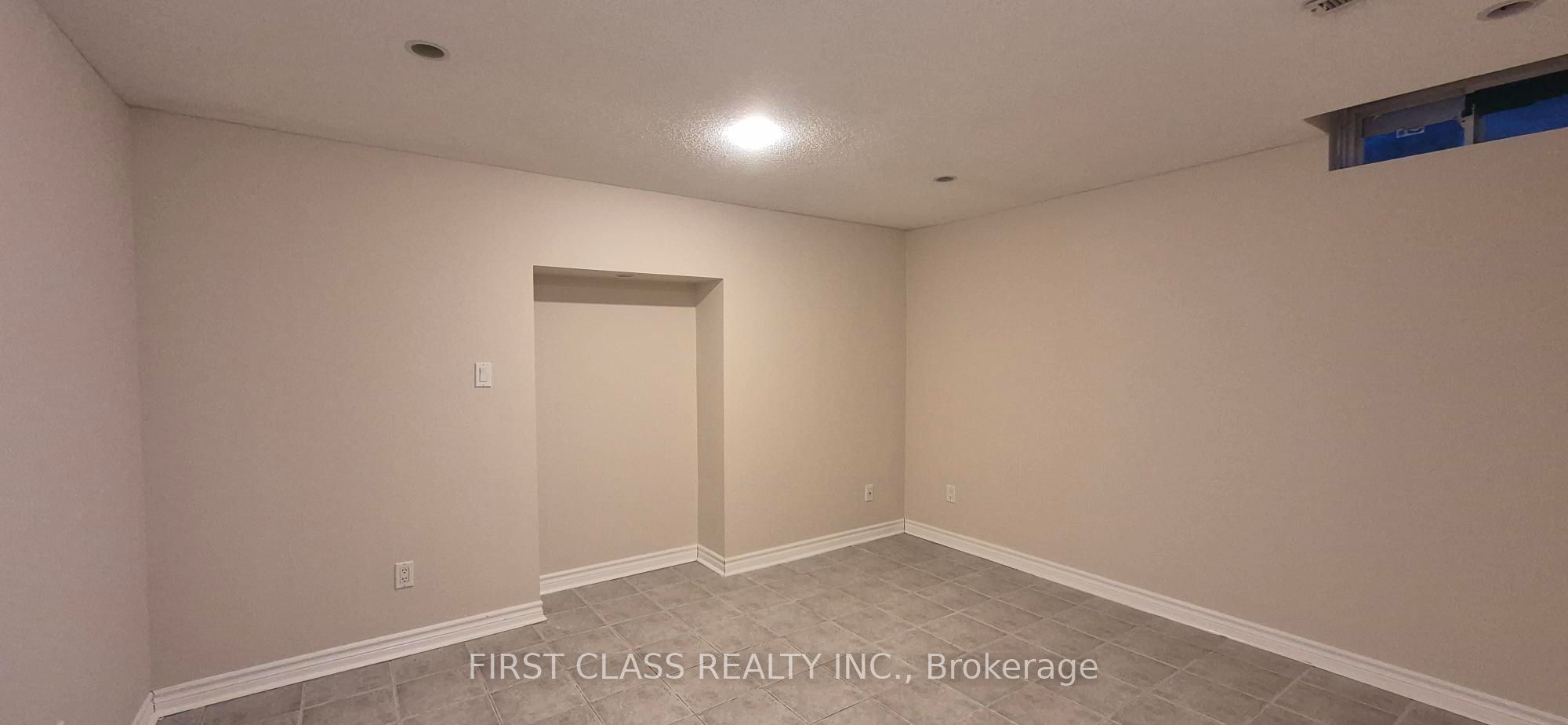 2213 Rodick Road Basement Property Photo 1