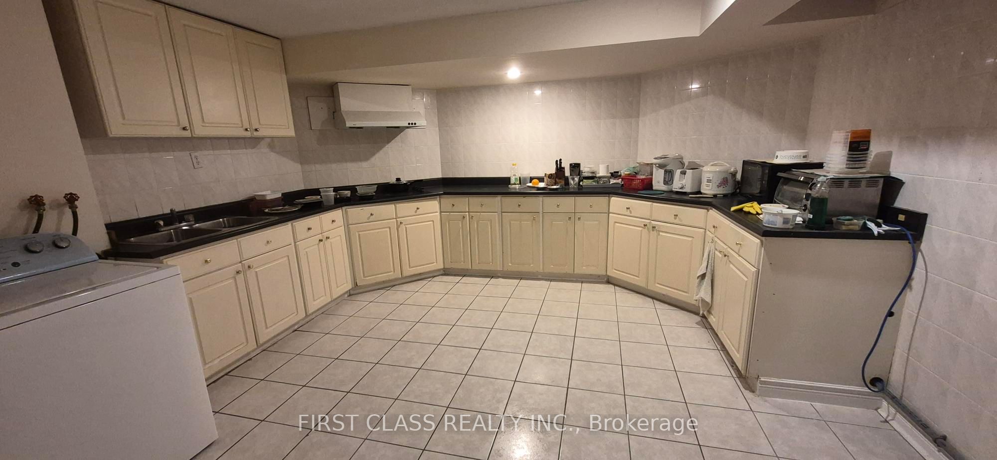 2213 Rodick Road Basement Property Photo 3