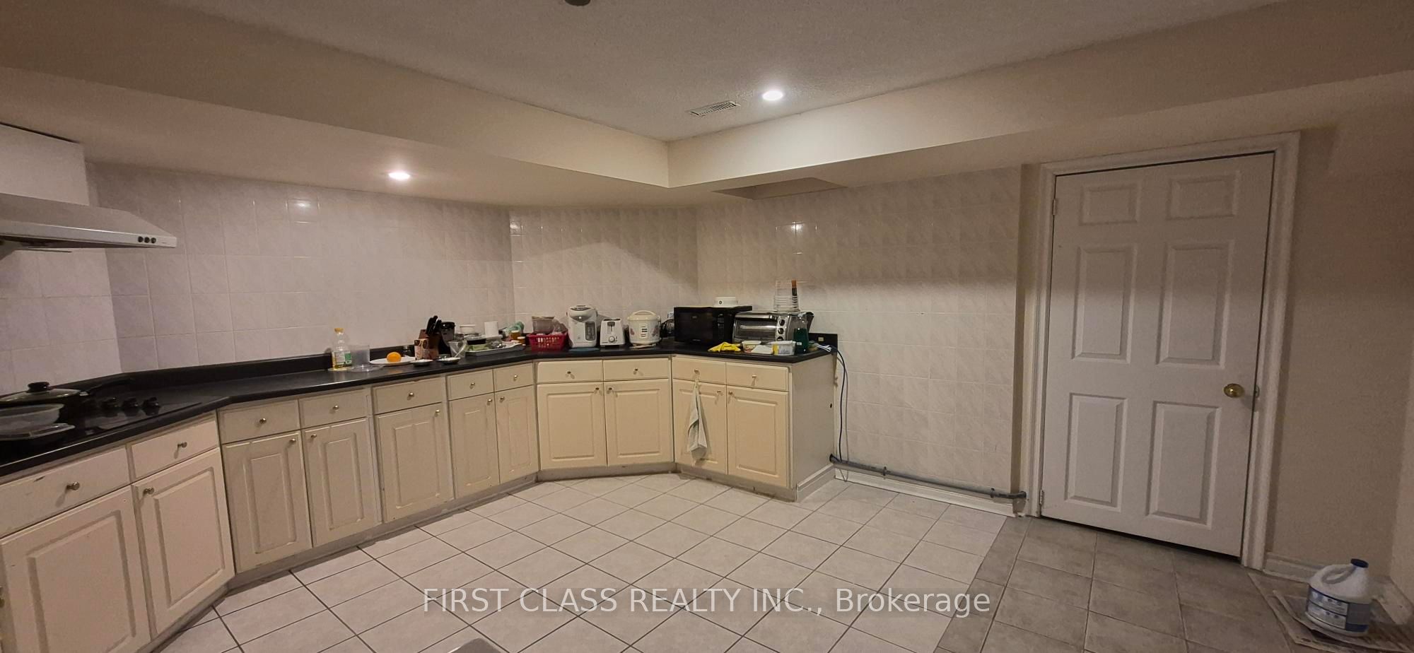 2213 Rodick Road Basement Property Photo 5