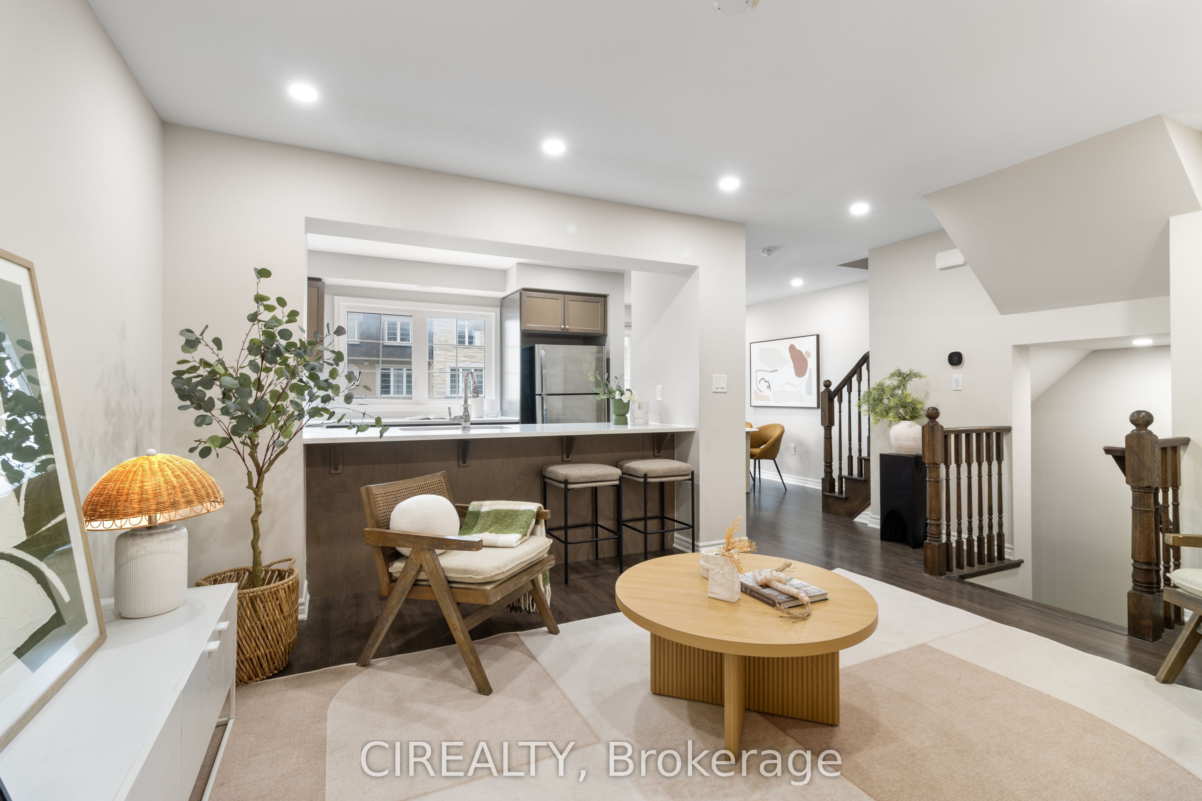 48 Casely Avenue Property Photo 4
