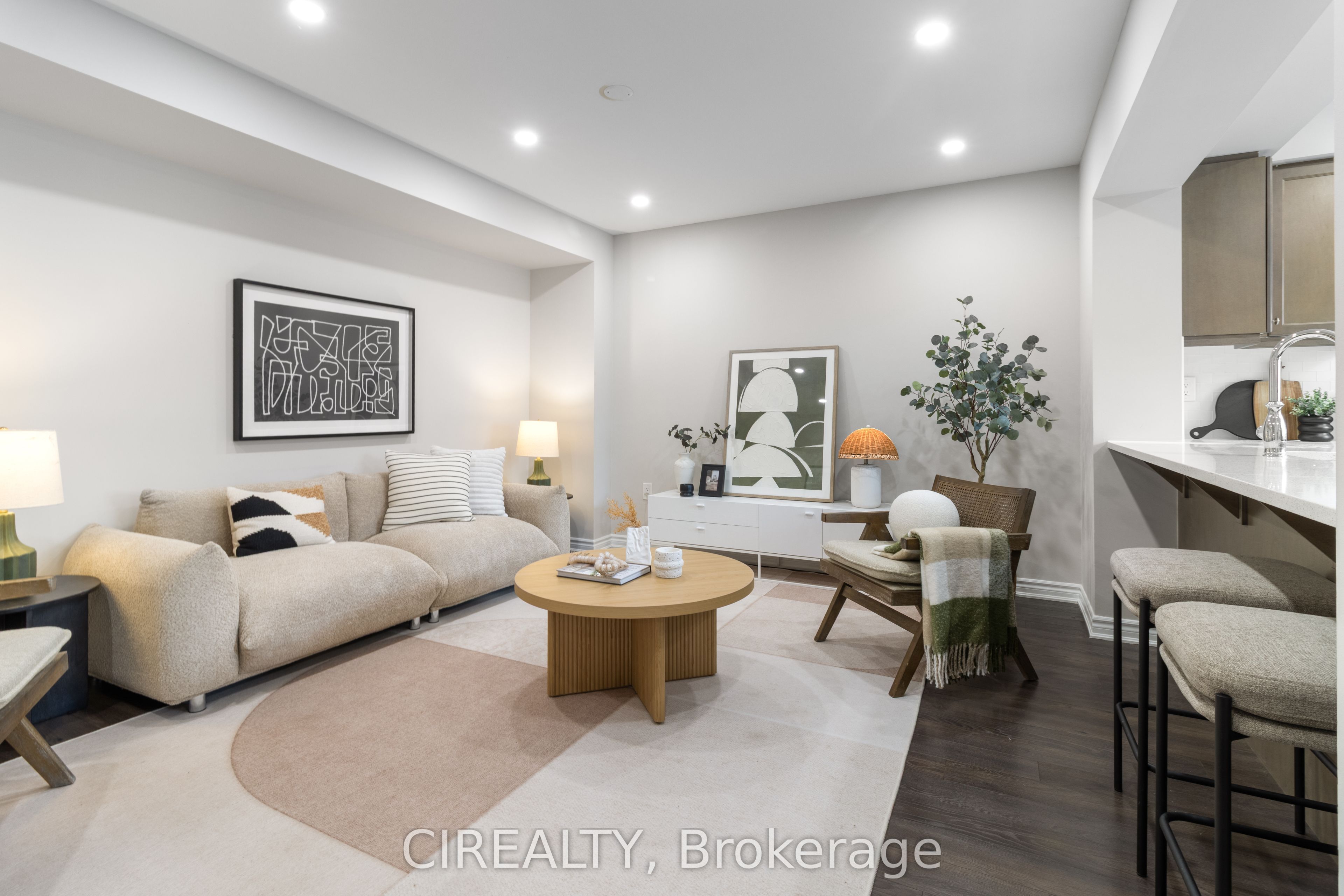 48 Casely Avenue Property Photo 6