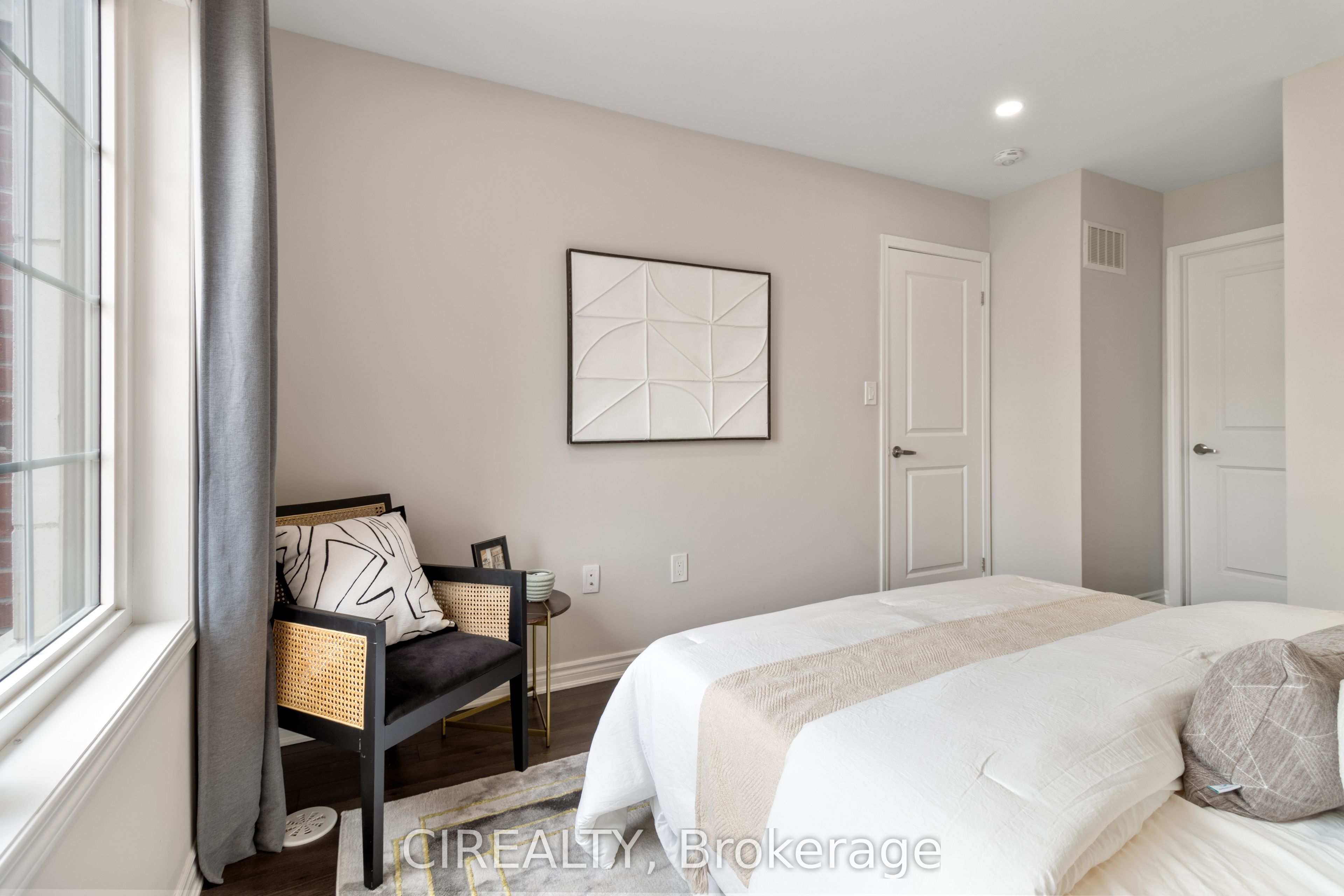 48 Casely Avenue Property Photo 24