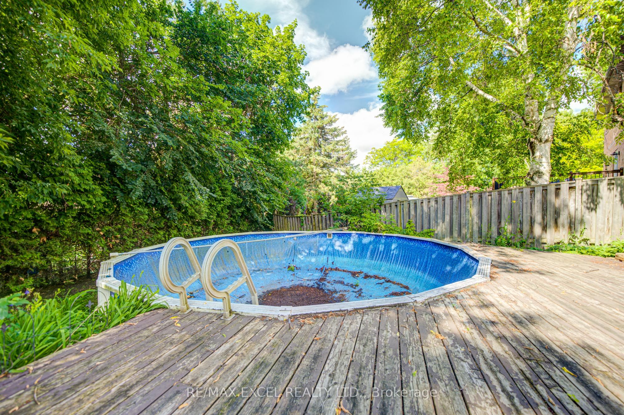 104 Lambeth Court Property Photo 45