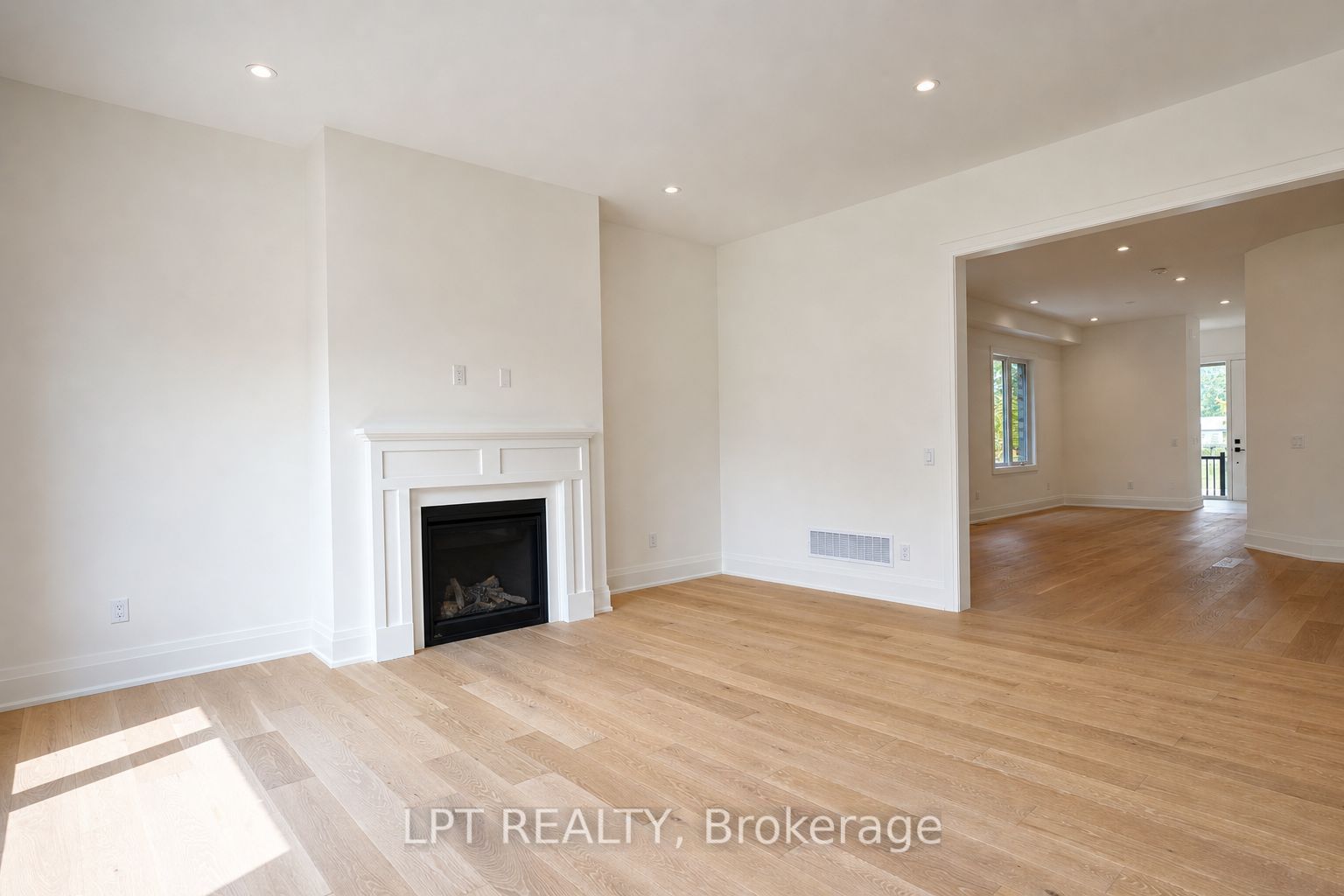 3 Richmond Park Drive Property Photo 10