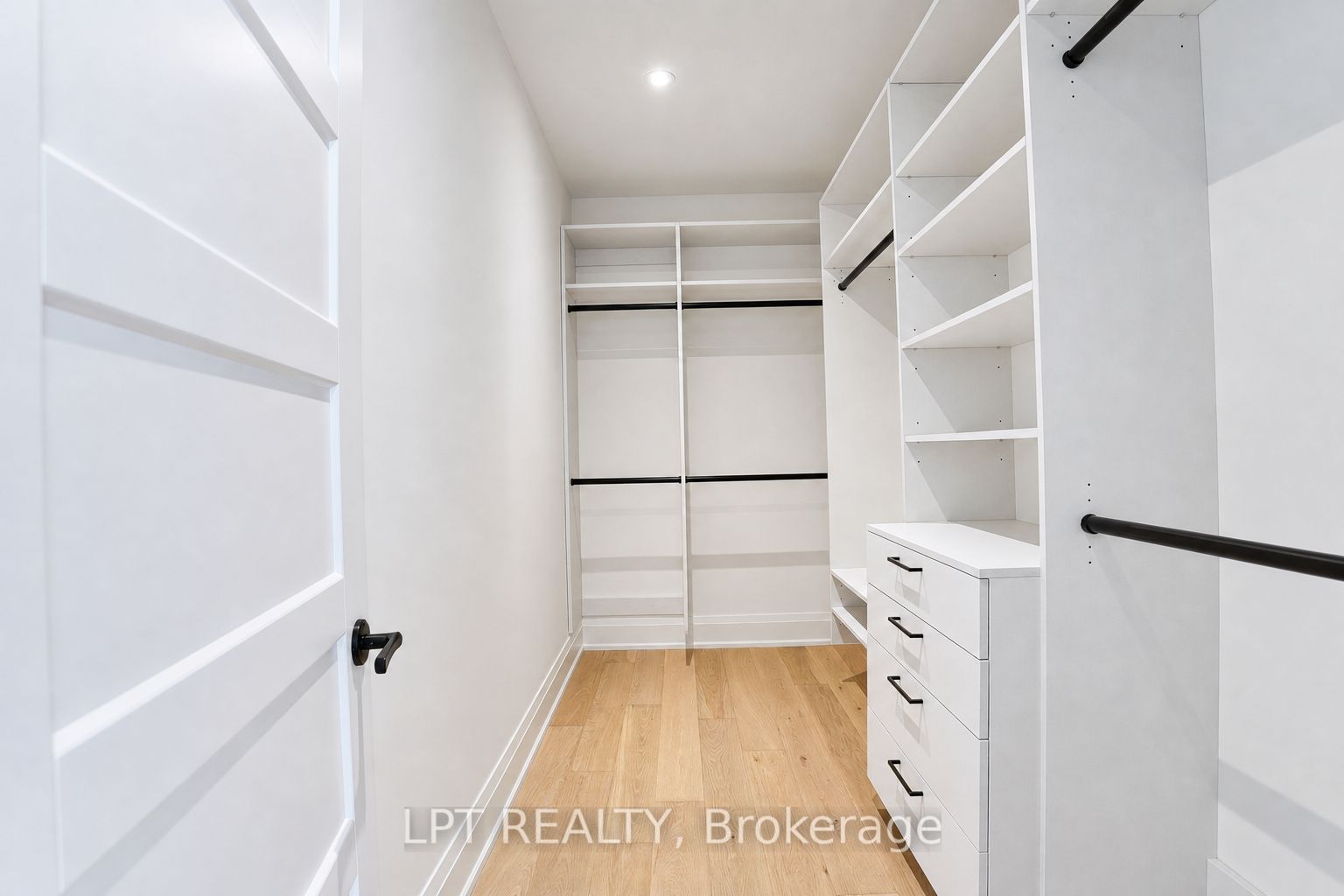 3 Richmond Park Drive Property Photo 29