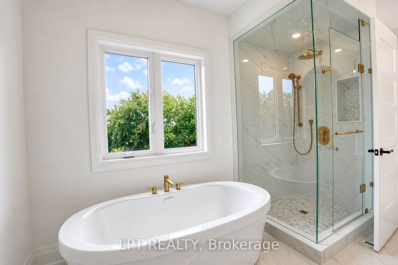 3 Richmond Park Drive Property Photo 33