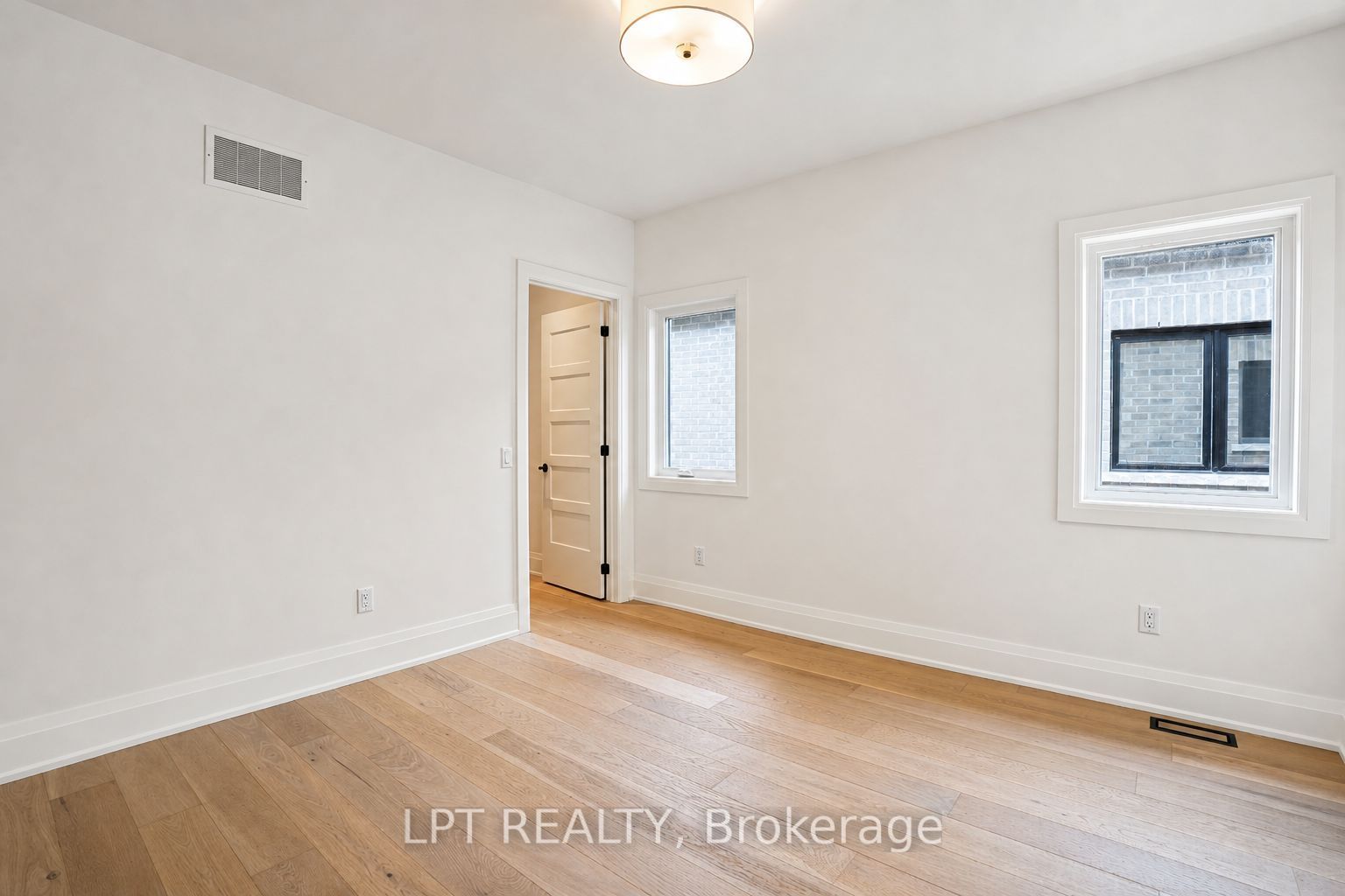 3 Richmond Park Drive Property Photo 35