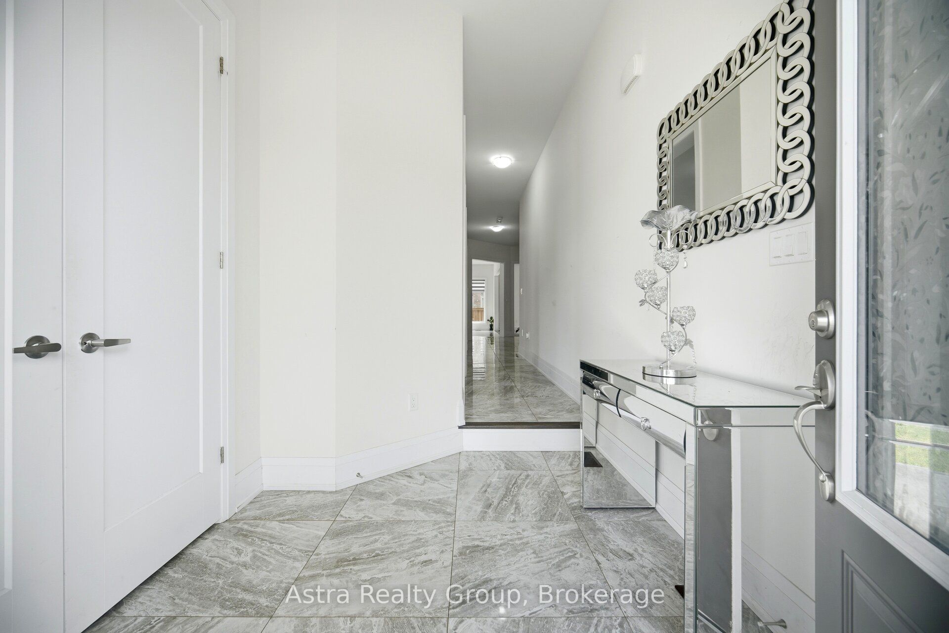 49 Westlake Crescent Property Photo 6