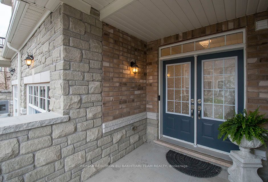 96 Port Arthur Crescent Property Photo 4