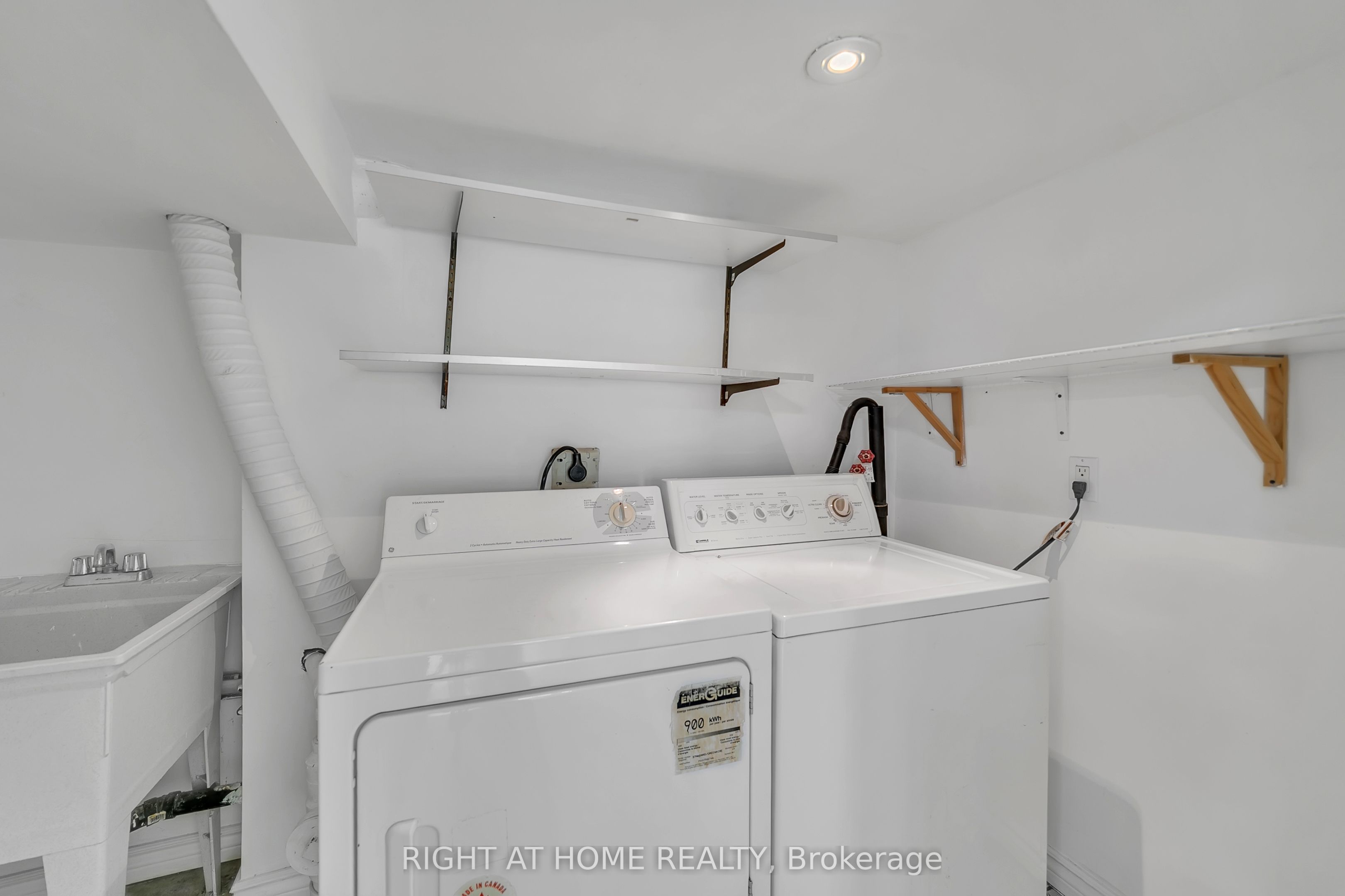47 Medoc ( Basement) Place Property Photo 17