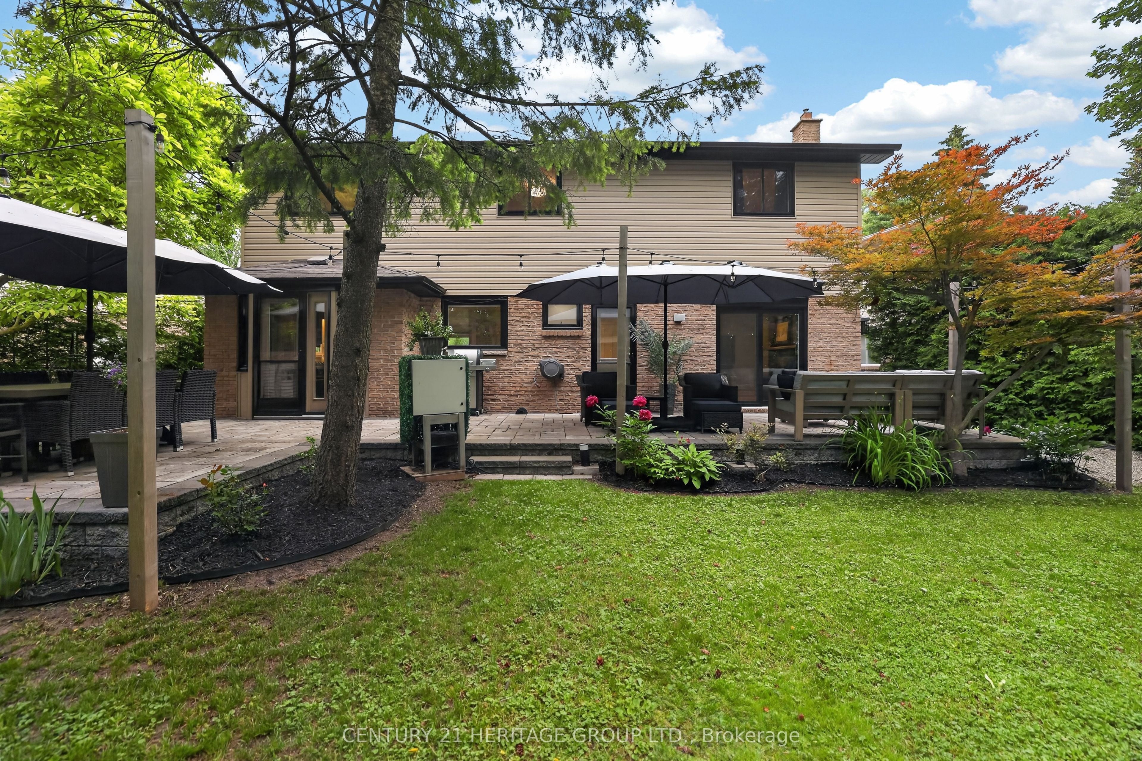 28 Innis Crescent Property Photo 3