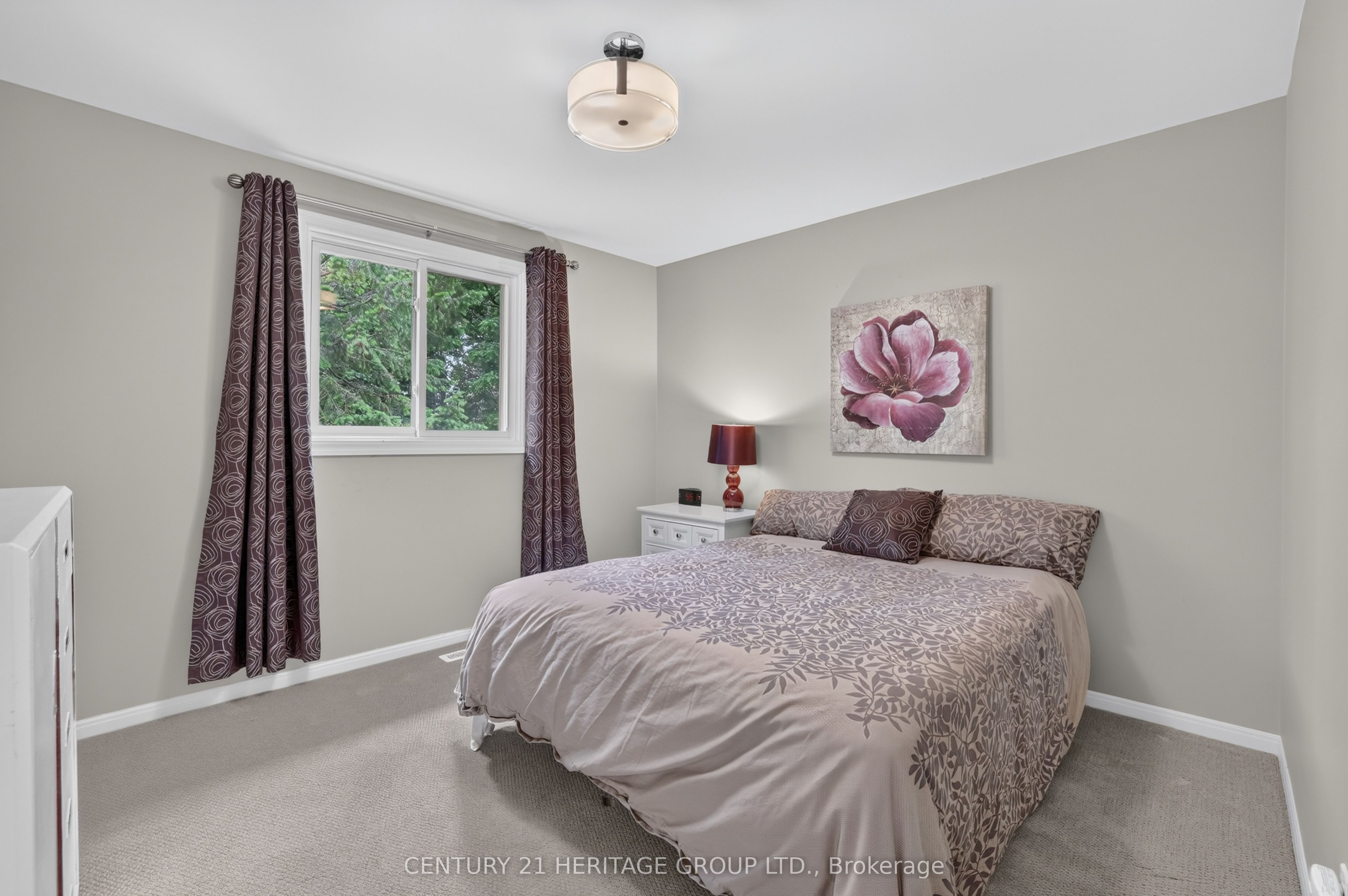 28 Innis Crescent Property Photo 32