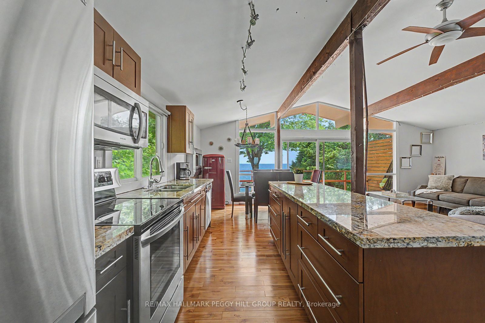 3595 Glenhaven Beach Road Property Photo 6