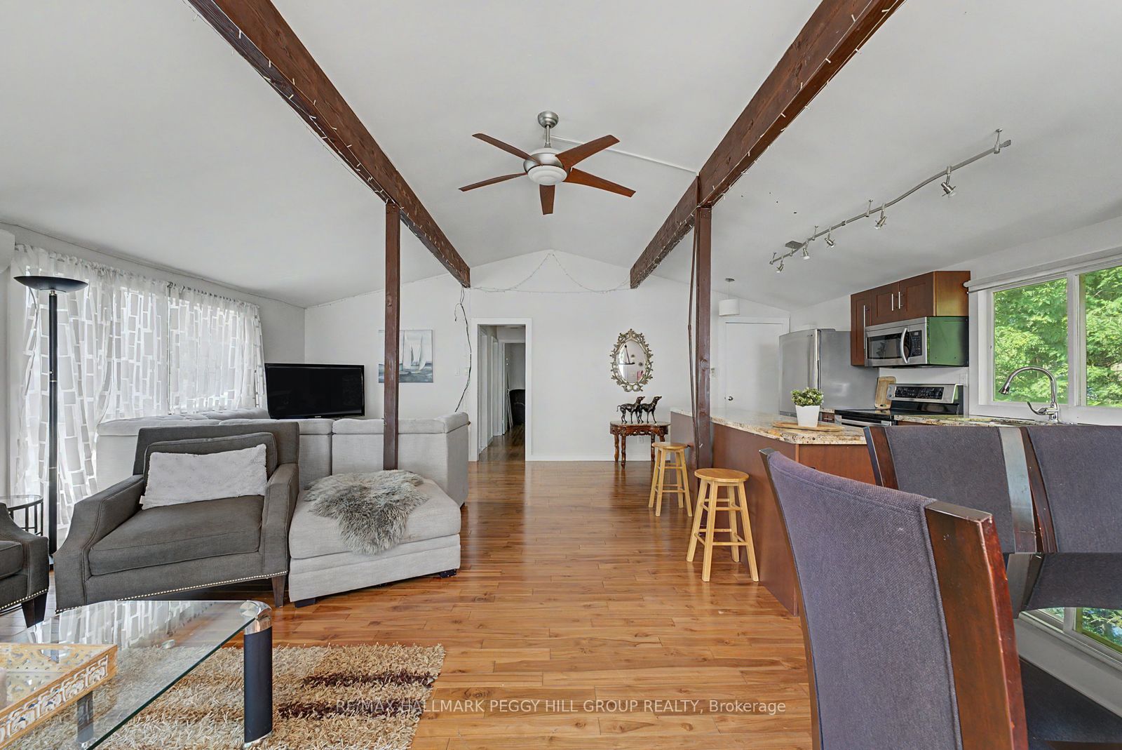 3595 Glenhaven Beach Road Property Photo 10