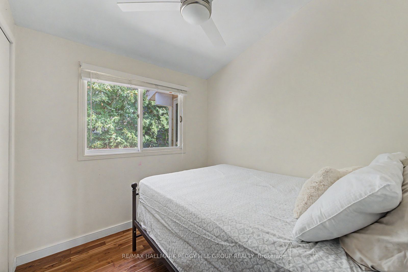 3595 Glenhaven Beach Road Property Photo 13
