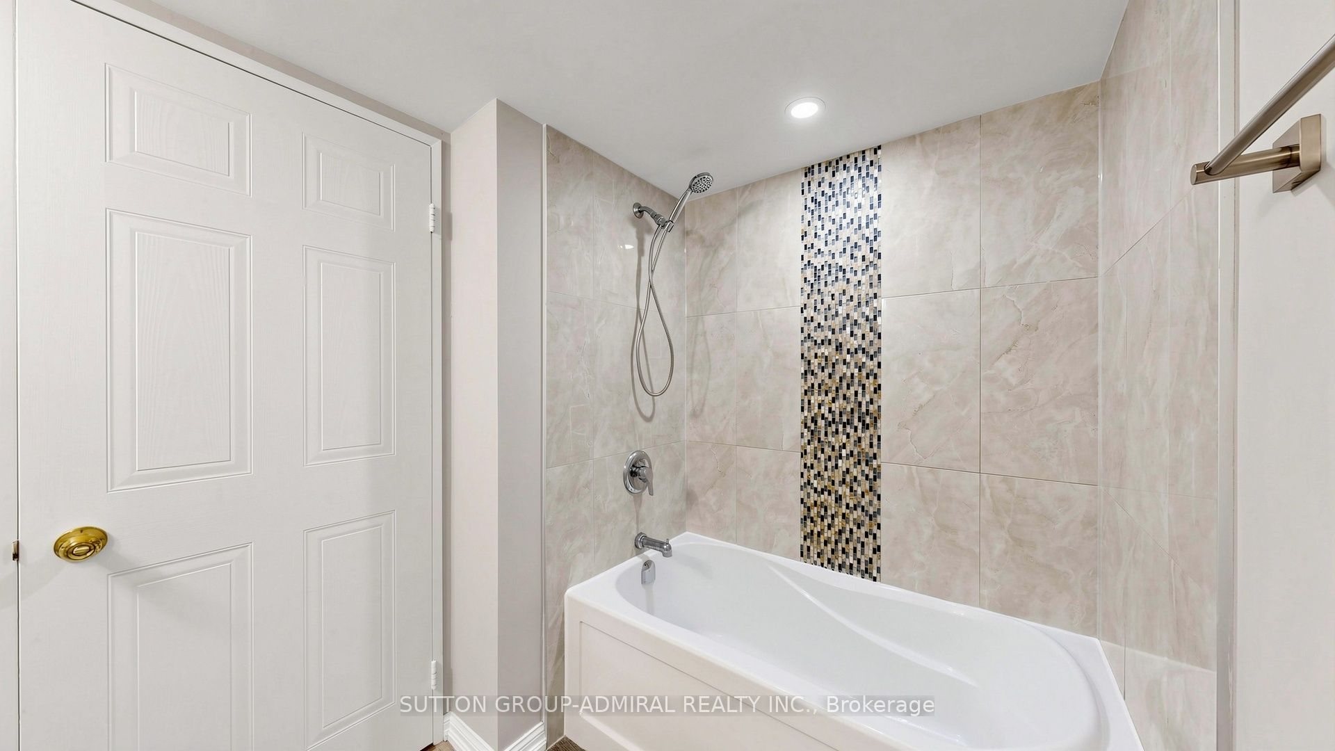 32 Clarissa Drive 1516 Property Photo 25