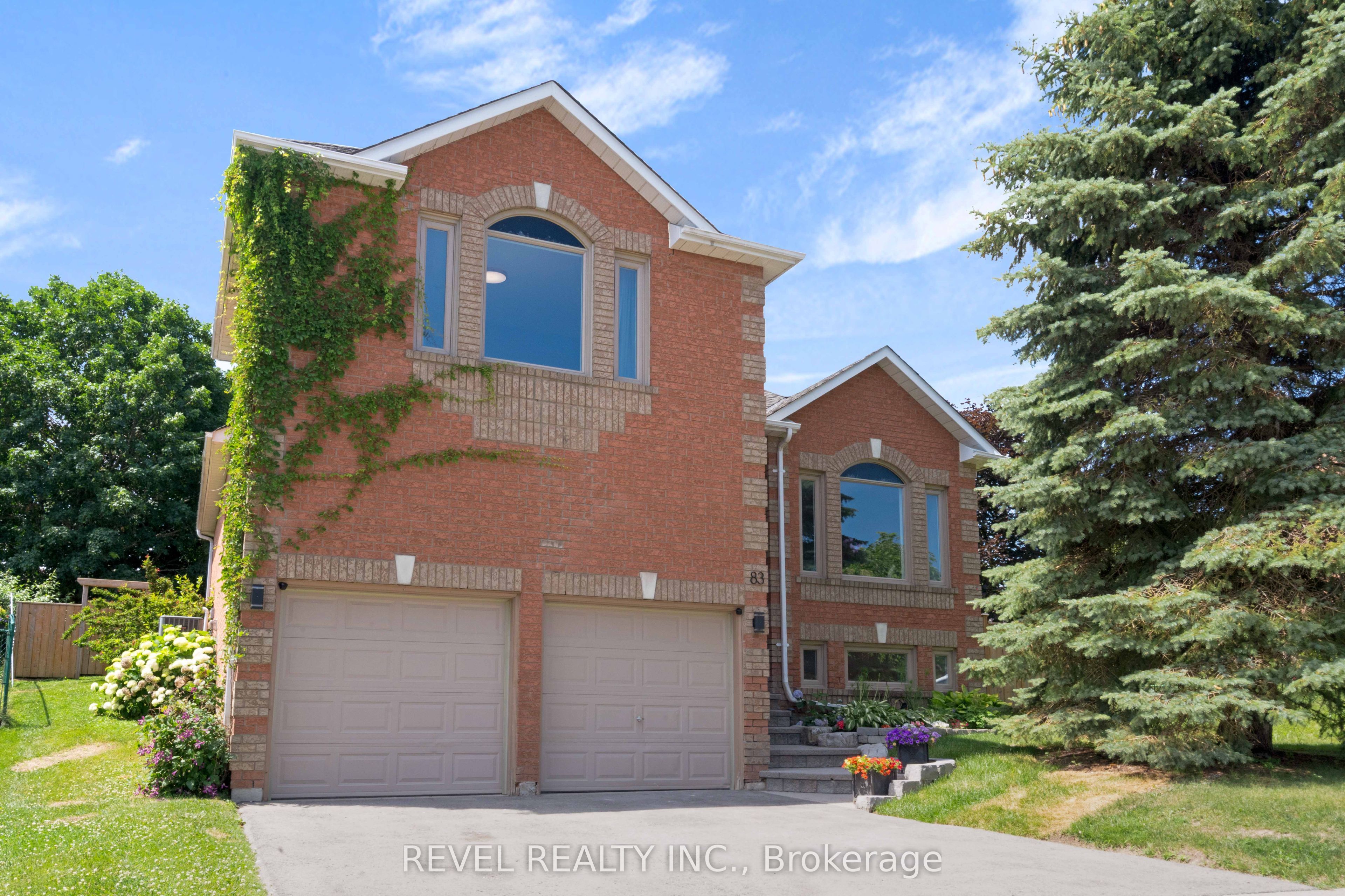 83 Depeuter Crescent Property Photo 1