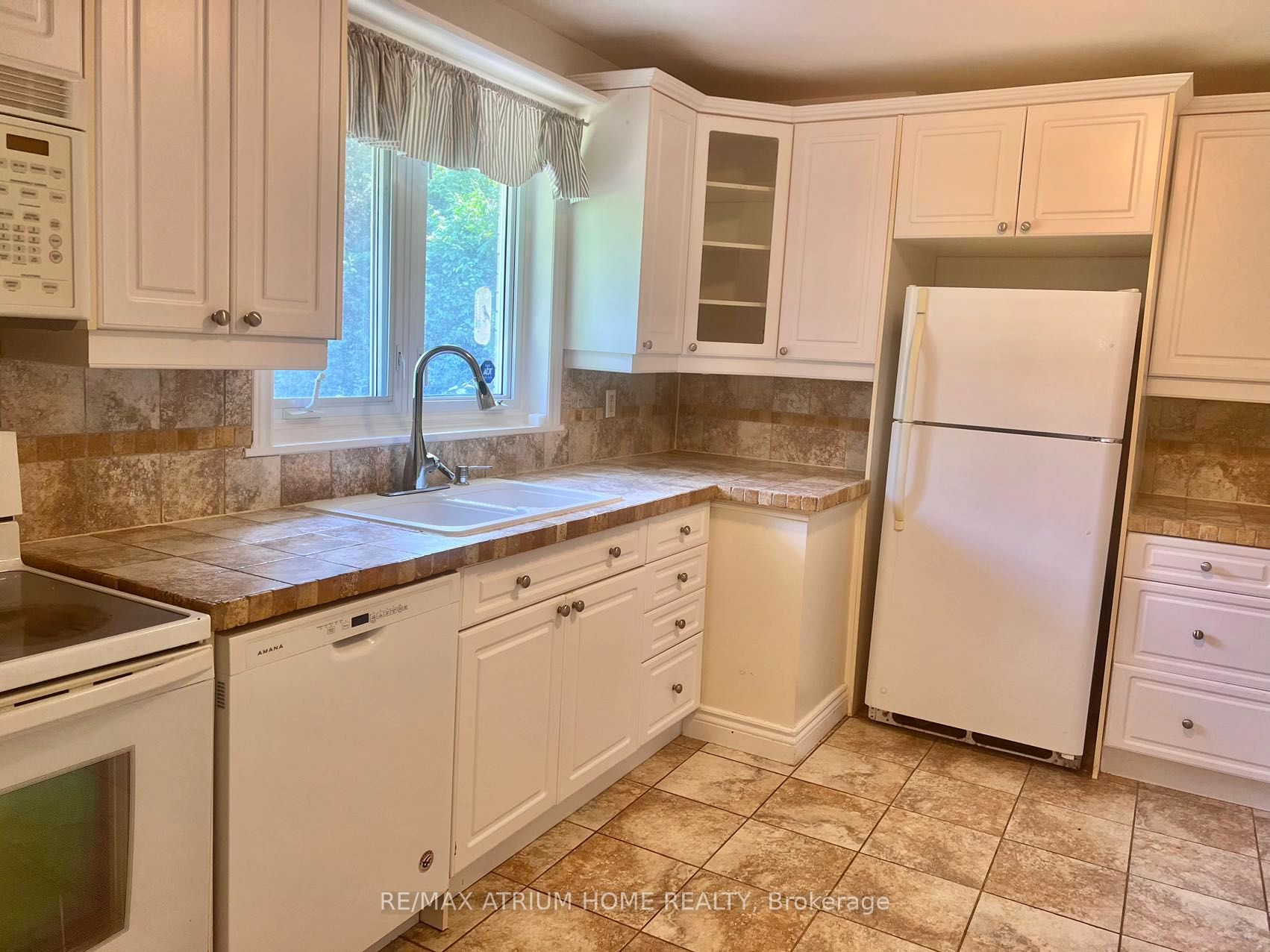 23 River Bend Road Property Photo 9
