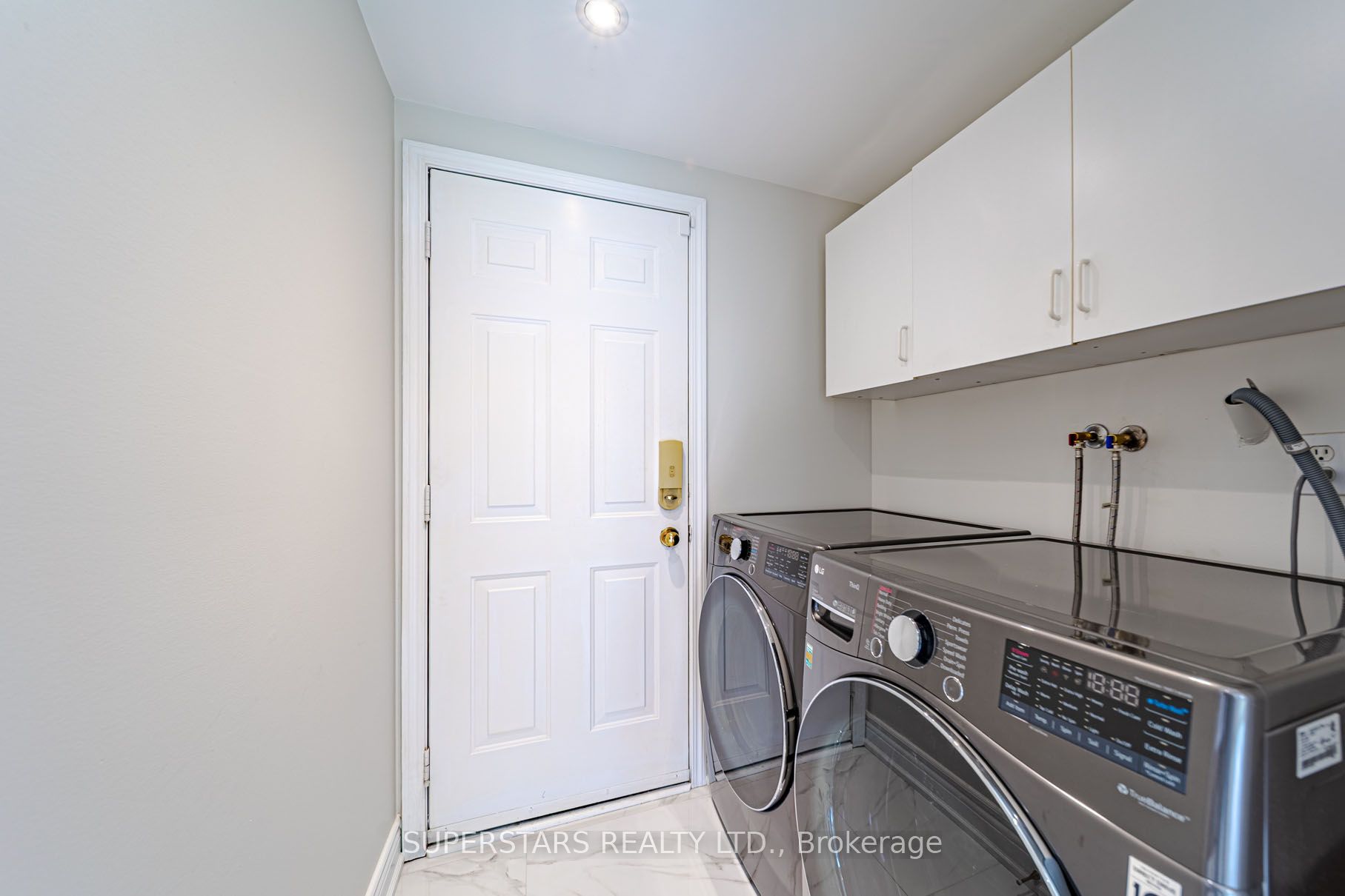 45 Tower Bridge Crescent Property Photo 18