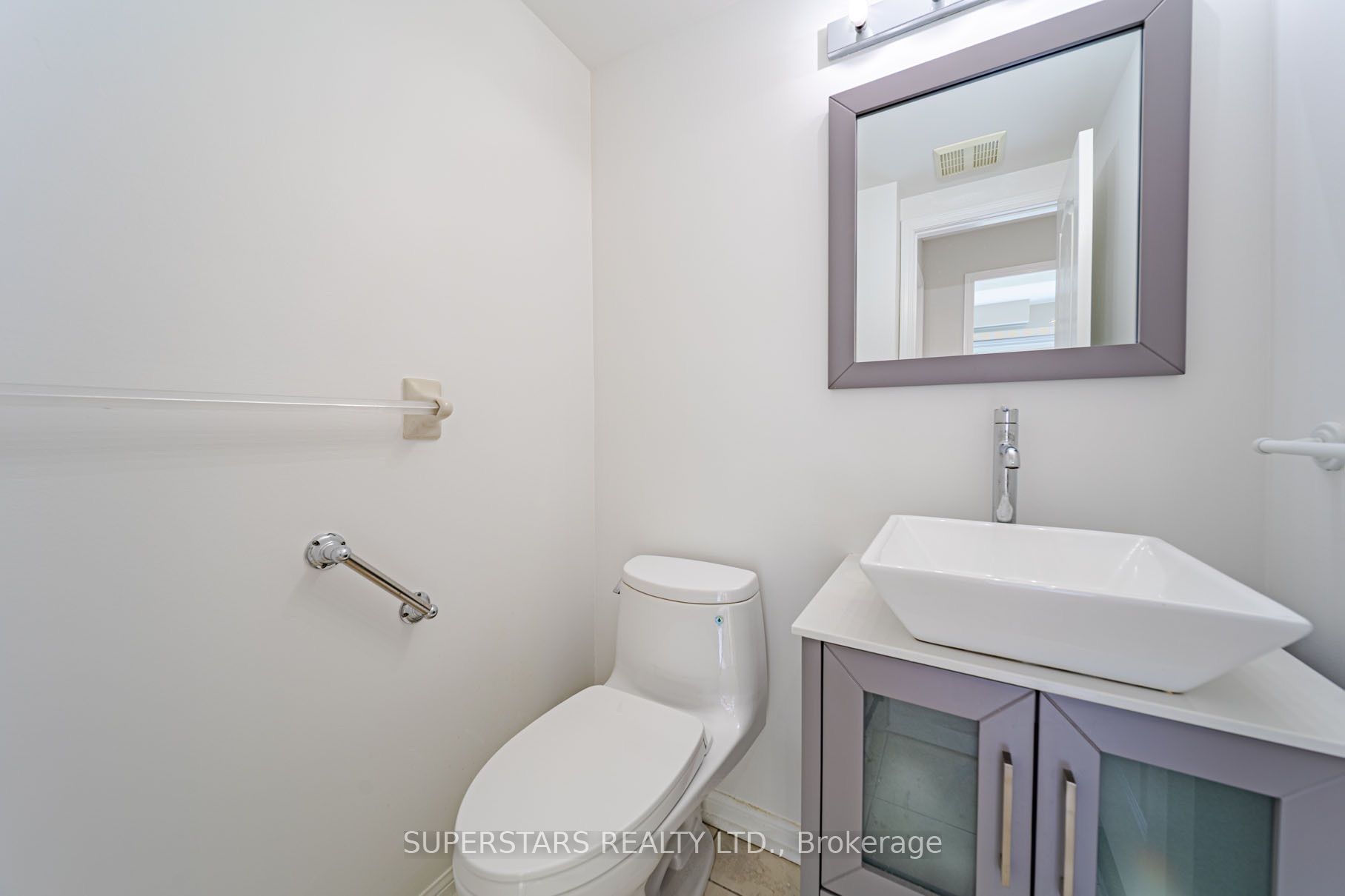 45 Tower Bridge Crescent Property Photo 19